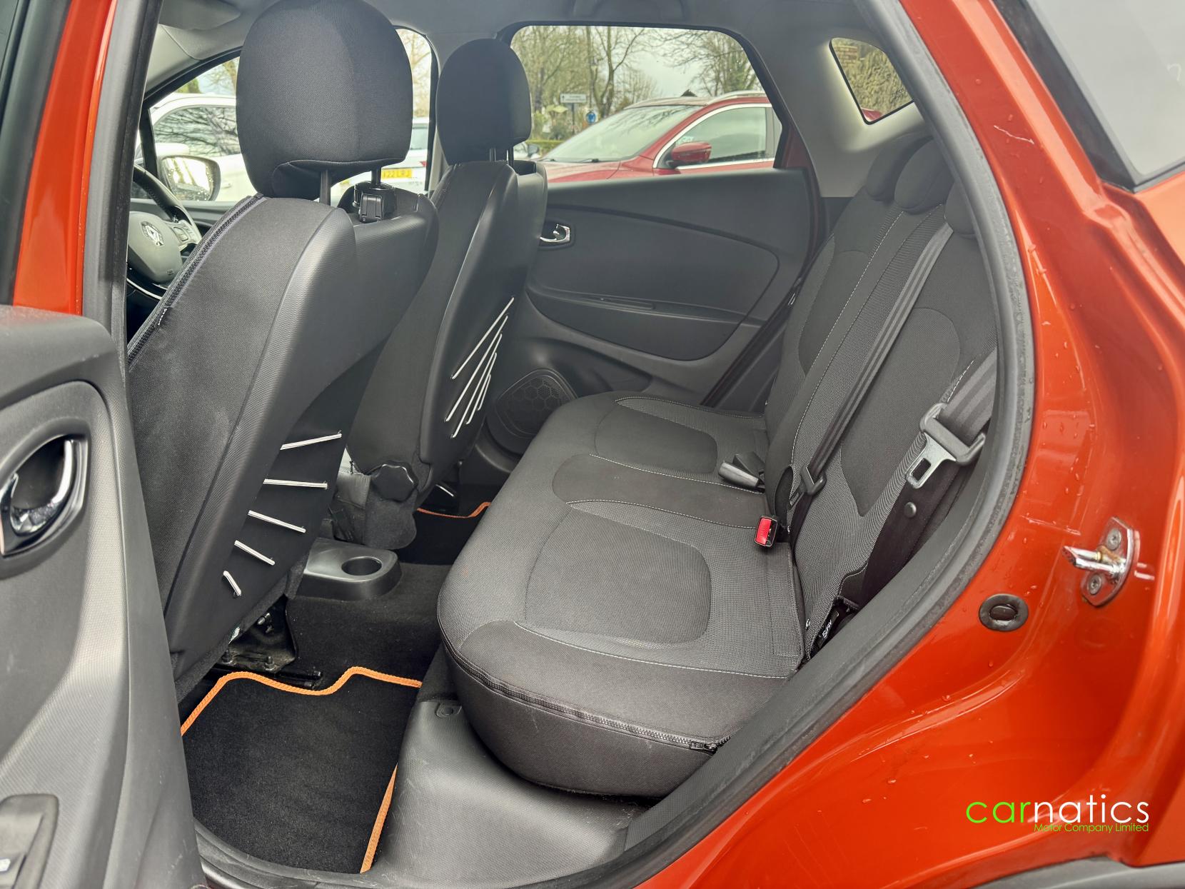 Renault Captur 1.2 TCe Dynamique S MediaNav SUV 5dr Petrol EDC Euro 5 (120 ps)