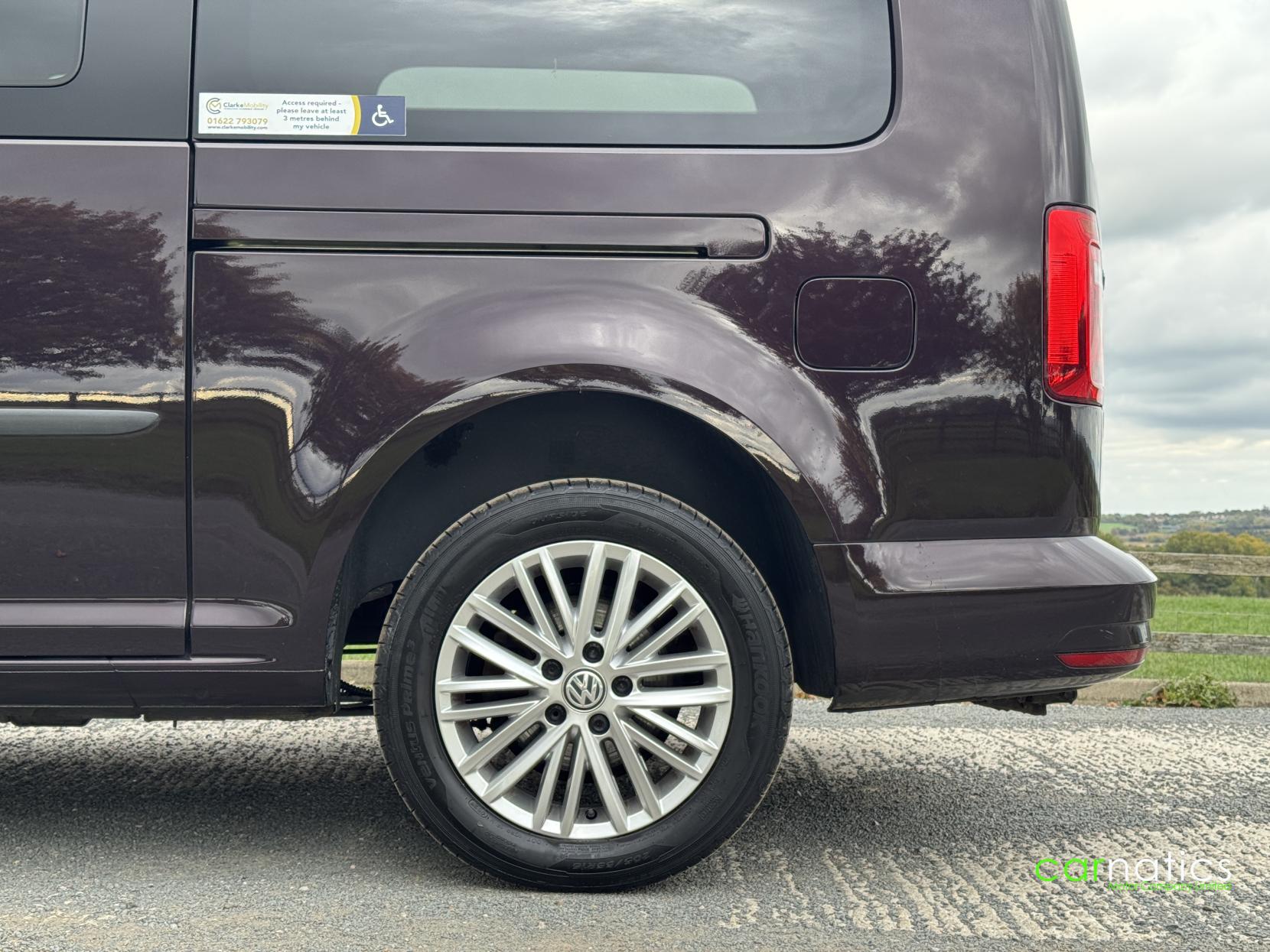 Volkswagen Caddy Maxi Life 2.0 TDI BlueMotion Tech MPV 5dr Diesel Manual Euro 6 (s/s) (102 ps)