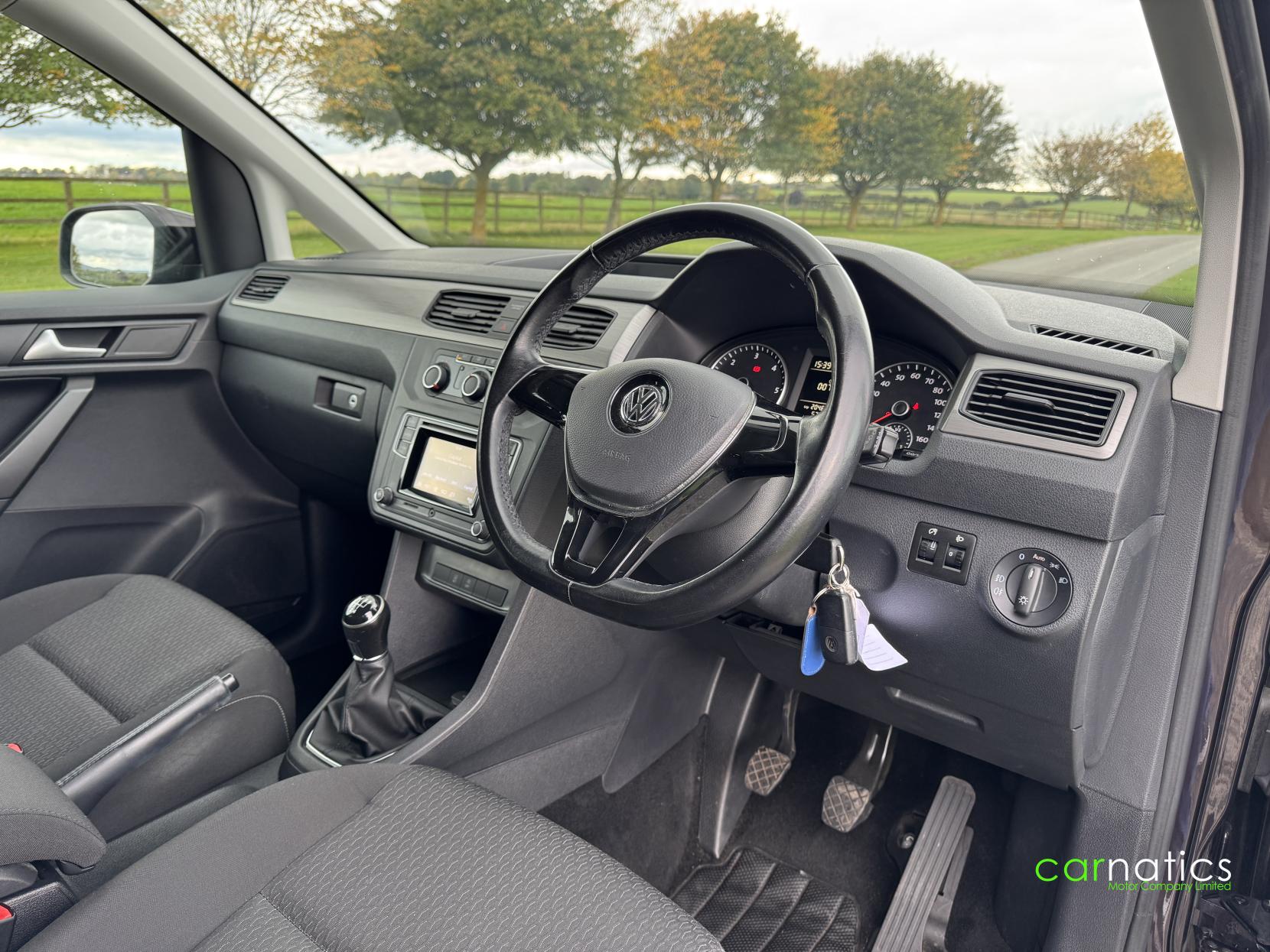 Volkswagen Caddy Maxi Life 2.0 TDI BlueMotion Tech MPV 5dr Diesel Manual Euro 6 (s/s) (102 ps)