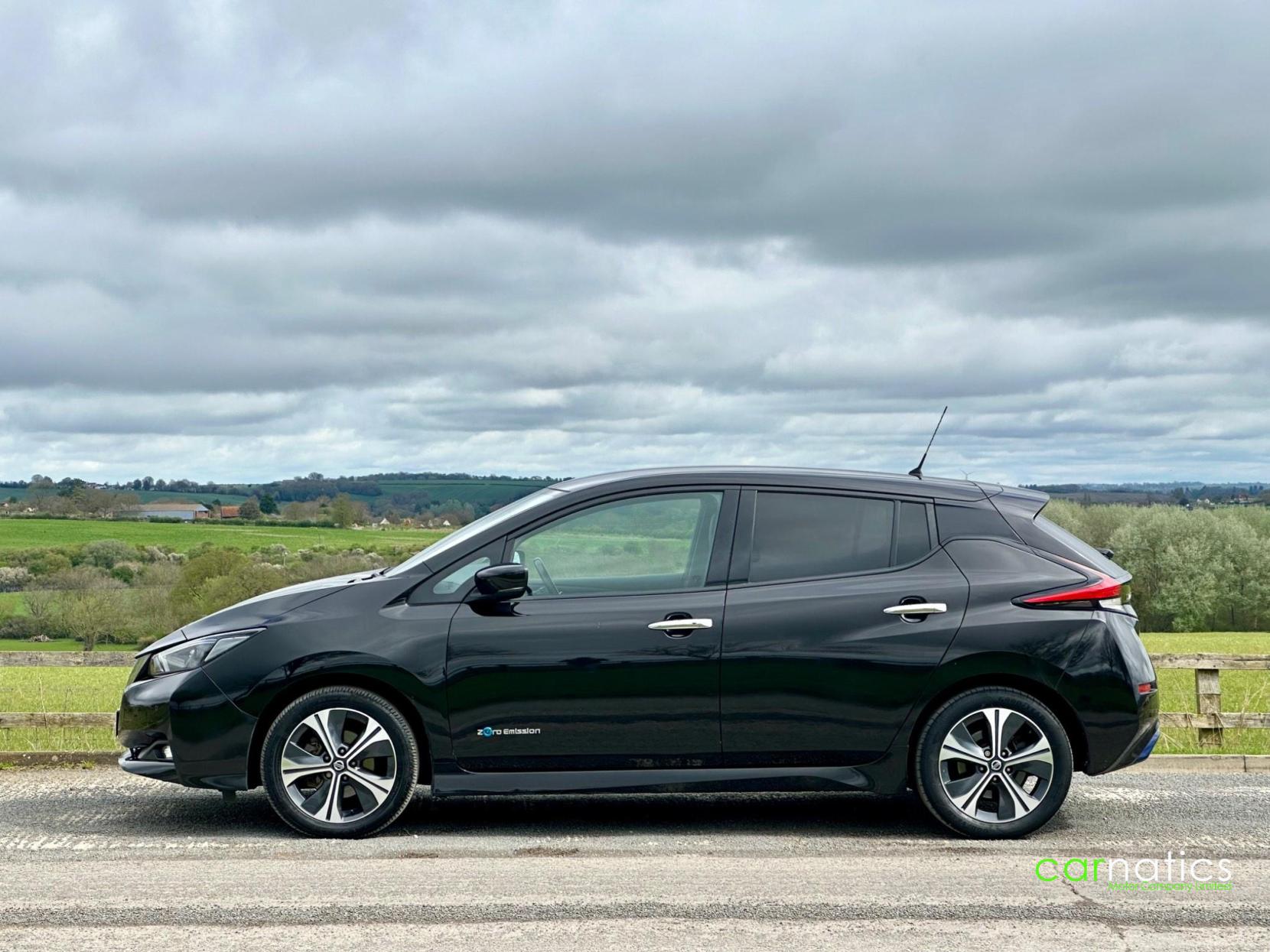 Nissan Leaf 40kWh N-Connecta Hatchback 5dr Electric Auto (150 ps)