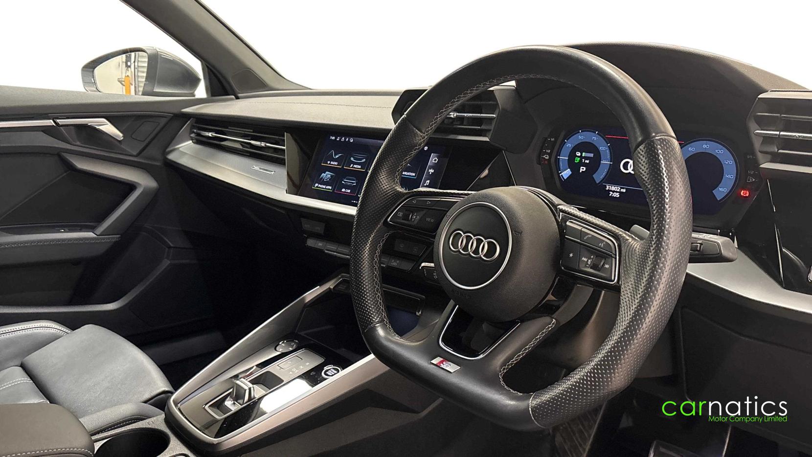 Audi A3 1.4 TFSIe 40 S line Sportback 5dr Petrol Plug-in Hybrid S Tronic Euro 6 (s/s) 13kWh (204 ps)