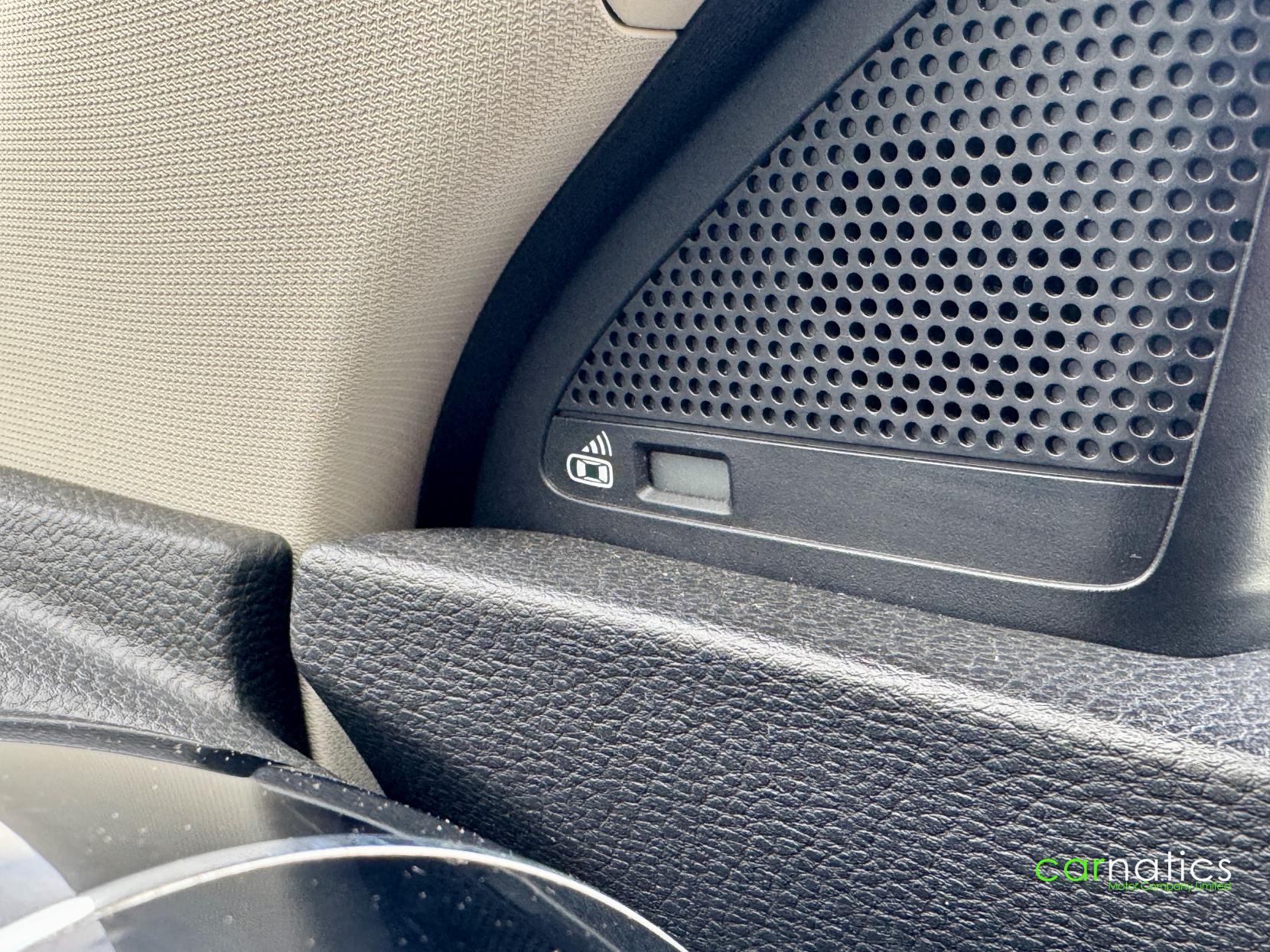 MG MG HS 1.5 T-GDI 16.6kWh Exclusive SUV 5dr Petrol Plug-in Hybrid Auto Euro 6 (s/s) (258 ps)