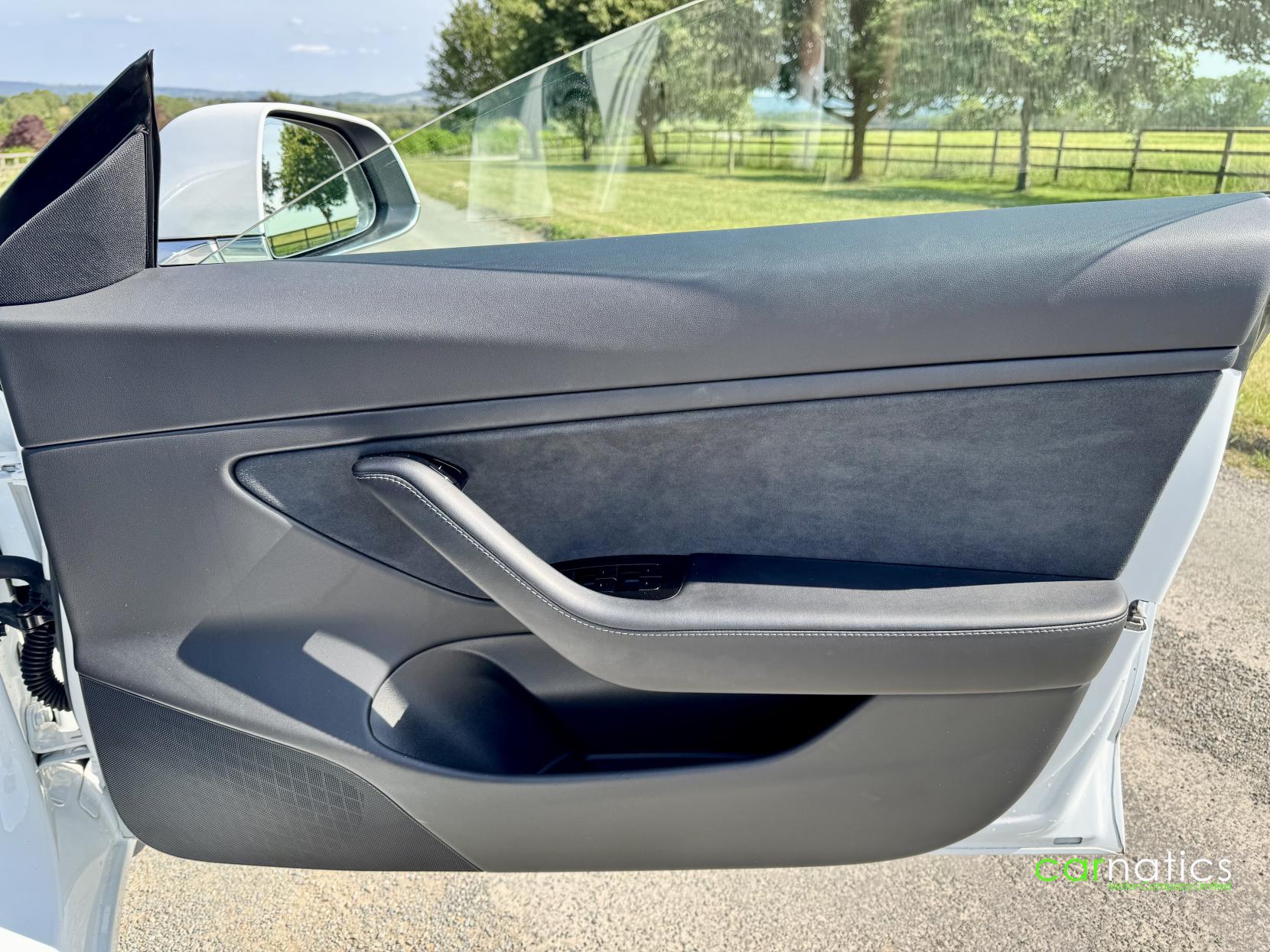 Tesla Model 3 (Dual Motor) Long Range Saloon 4dr Electric Auto 4WDE (346 ps)