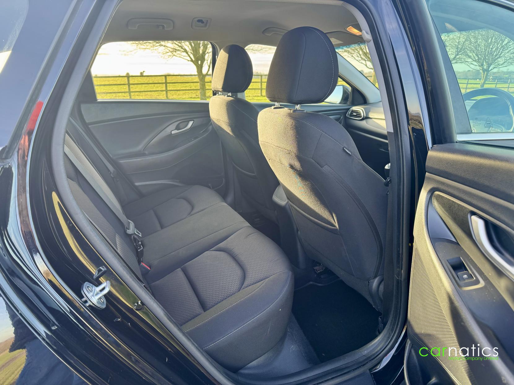 Hyundai i30 1.6 CRDi SE Nav Tourer 5dr Diesel Manual Euro 6 (s/s) (110 ps)