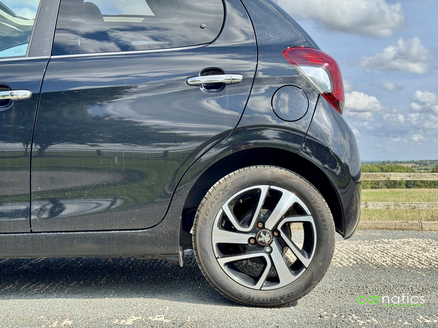 Peugeot 108 1.2 PureTech Roland Garros Top! 5dr Petrol Manual Euro 6 (82 ps)