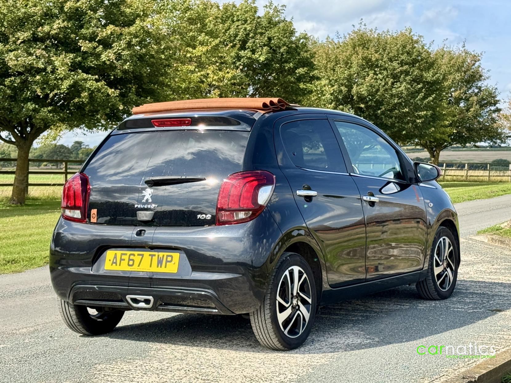 Peugeot 108 1.2 PureTech Roland Garros Top! 5dr Petrol Manual Euro 6 (82 ps)
