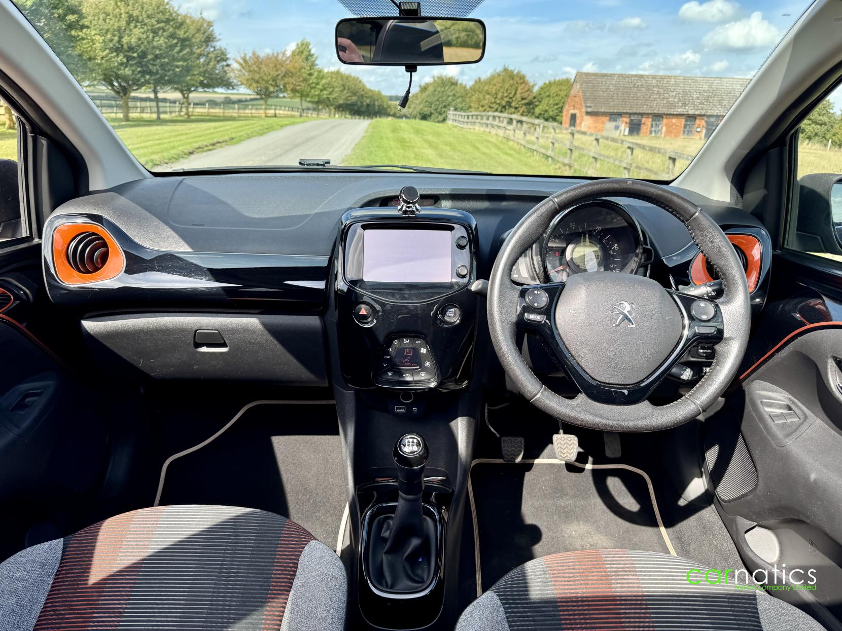 Peugeot 108 1.2 PureTech Roland Garros Top! 5dr Petrol Manual Euro 6 (82 ps)