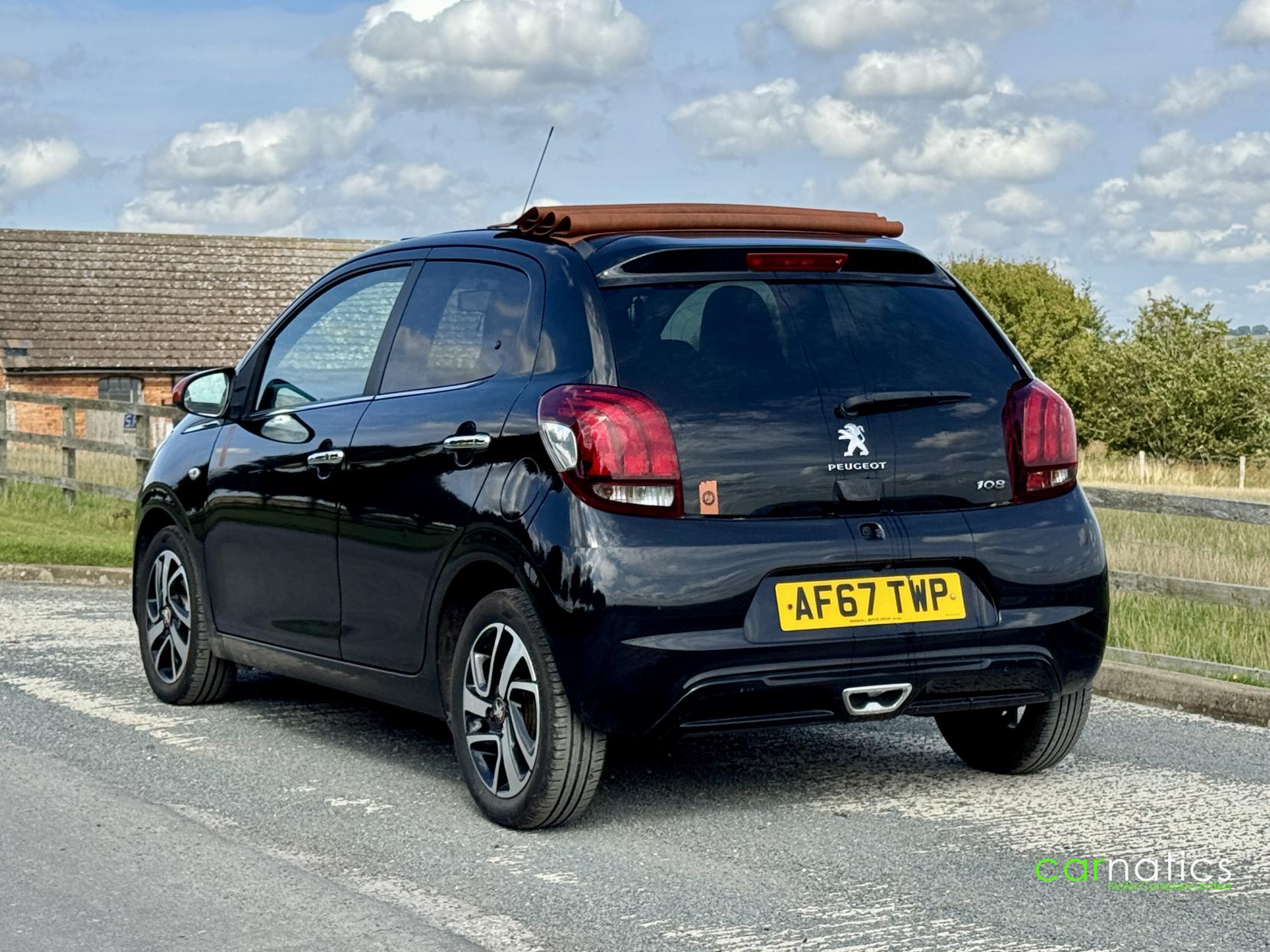 Peugeot 108 1.2 PureTech Roland Garros Top! 5dr Petrol Manual Euro 6 (82 ps)