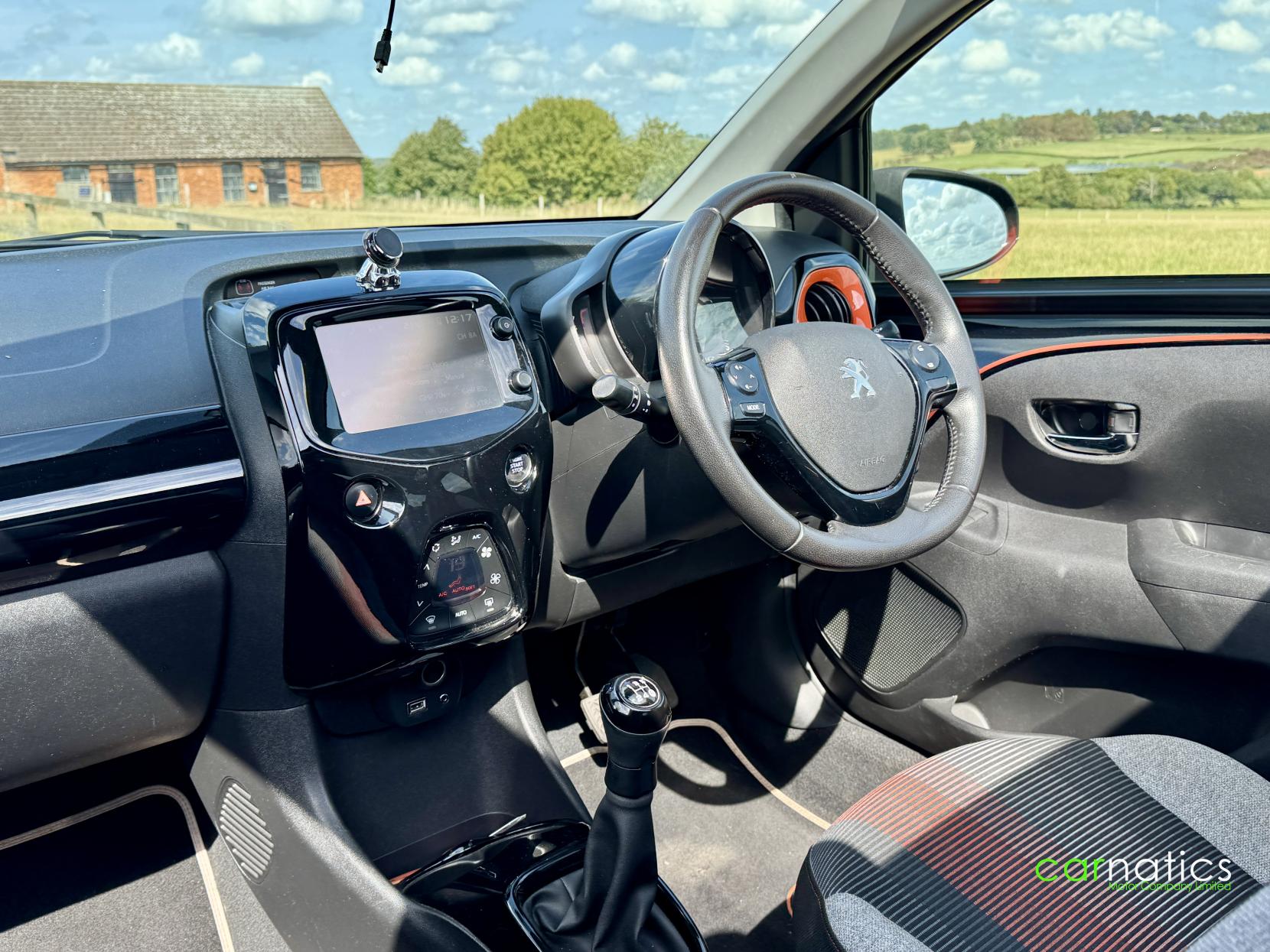 Peugeot 108 1.2 PureTech Roland Garros Top! 5dr Petrol Manual Euro 6 (82 ps)