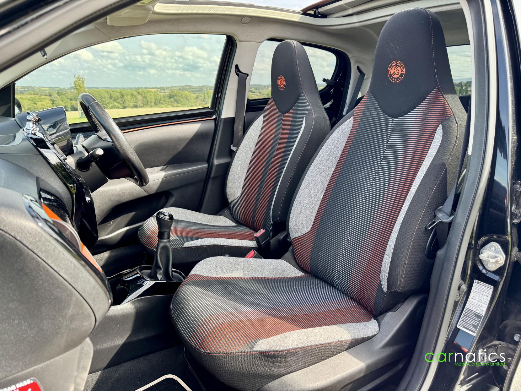 Peugeot 108 1.2 PureTech Roland Garros Top! 5dr Petrol Manual Euro 6 (82 ps)