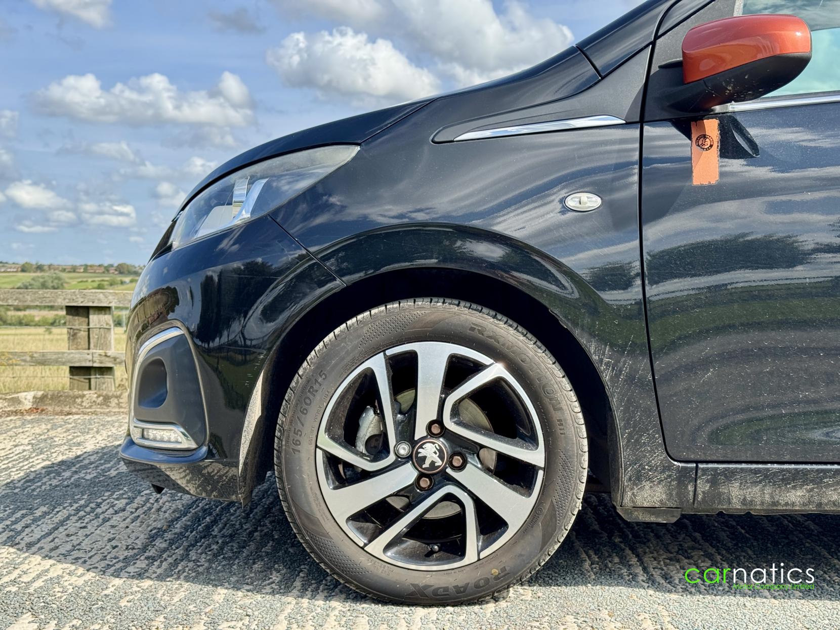 Peugeot 108 1.2 PureTech Roland Garros Top! 5dr Petrol Manual Euro 6 (82 ps)