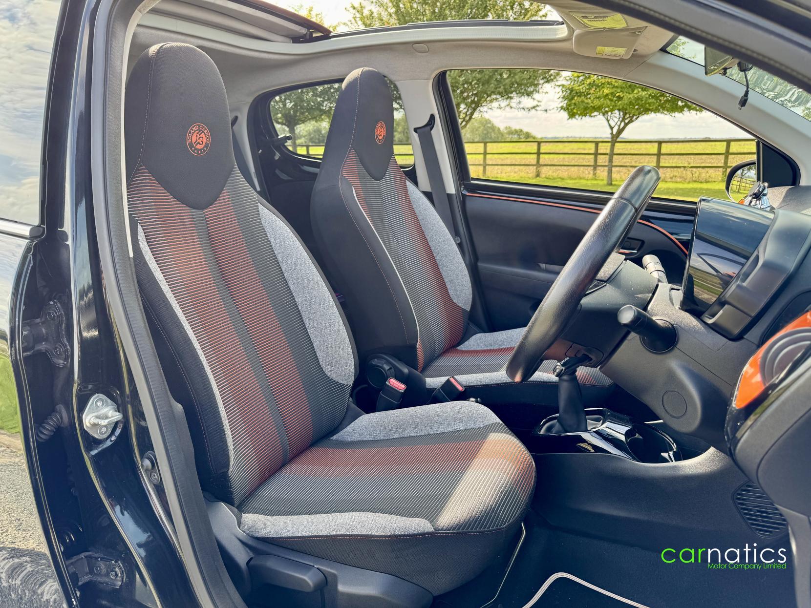 Peugeot 108 1.2 PureTech Roland Garros Top! 5dr Petrol Manual Euro 6 (82 ps)