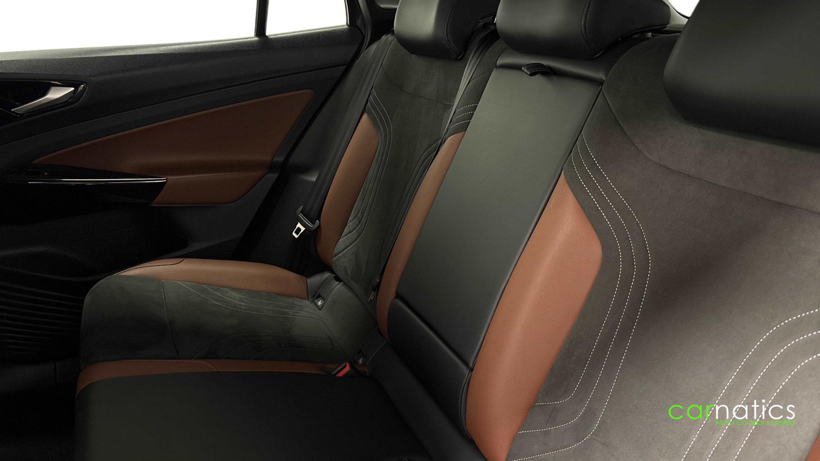 Volkswagen ID.4 Pro Performance 77kWh Family SUV 5dr Electric Auto (204 ps)