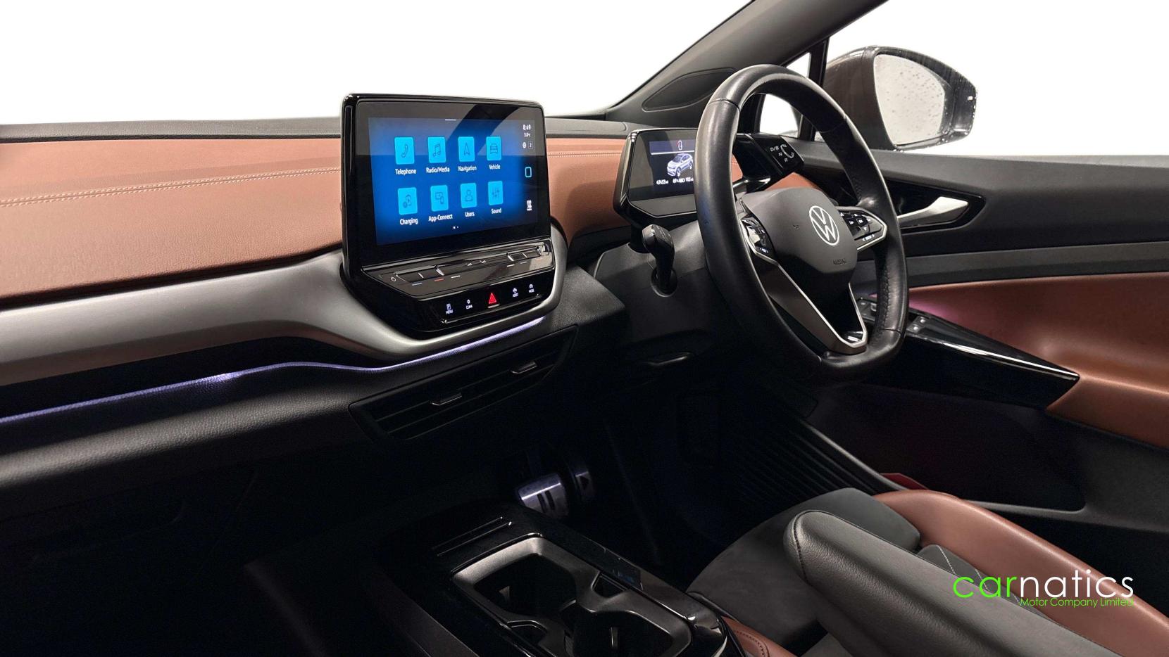 Volkswagen ID.4 Pro Performance 77kWh Family SUV 5dr Electric Auto (204 ps)