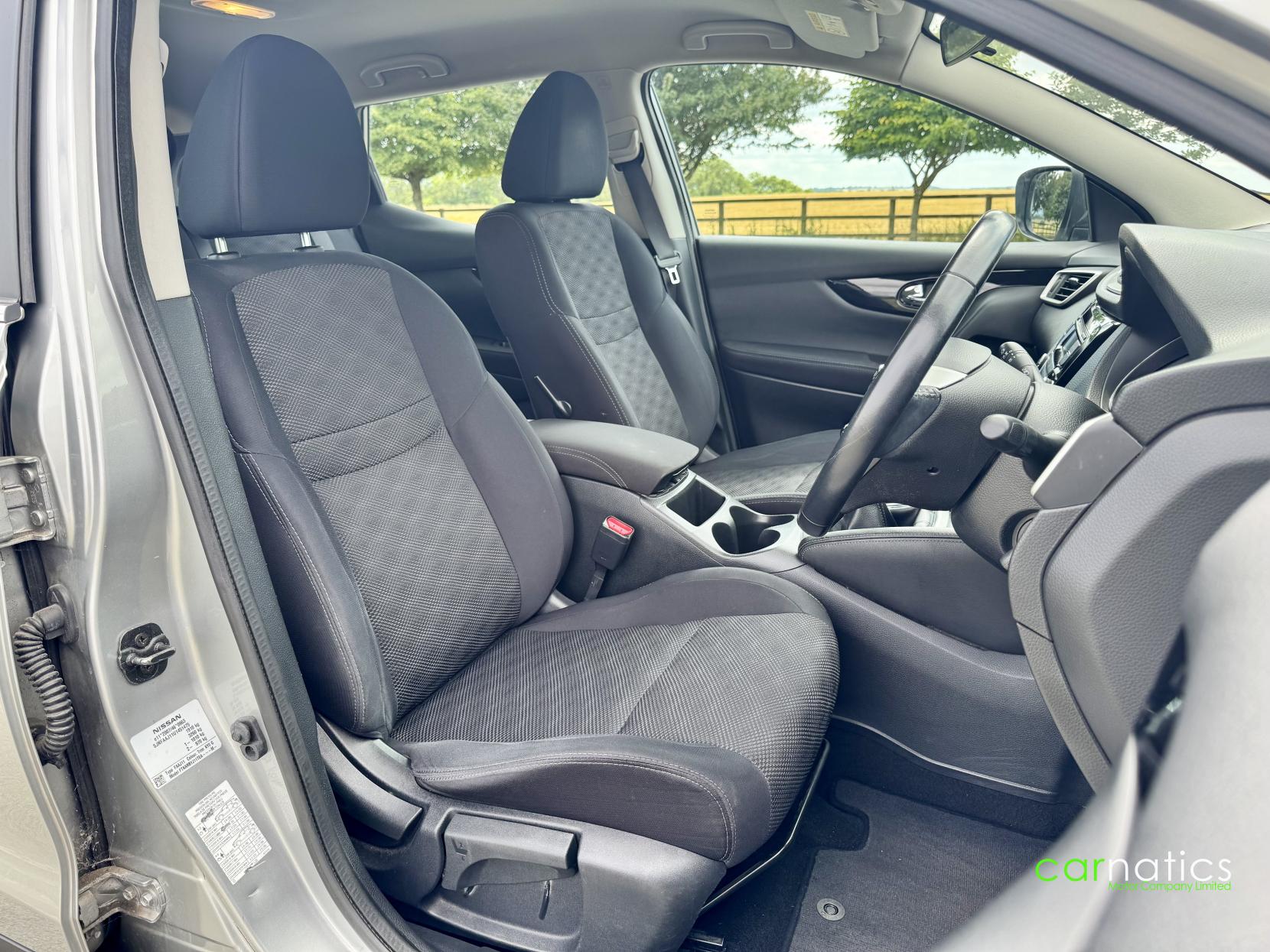 Nissan Qashqai 1.5 dCi Acenta SUV 5dr Diesel Manual 2WD Euro 6 (s/s) (110 ps)