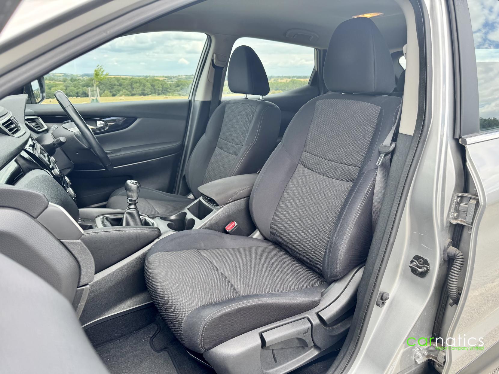 Nissan Qashqai 1.5 dCi Acenta SUV 5dr Diesel Manual 2WD Euro 6 (s/s) (110 ps)