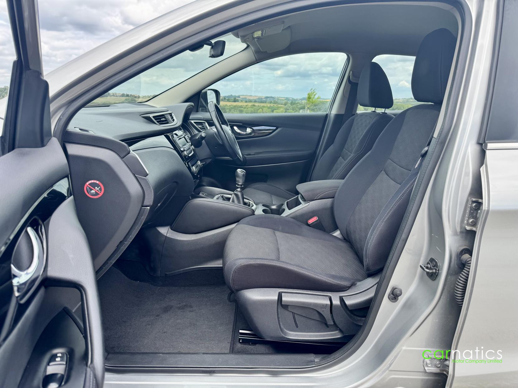 Nissan Qashqai 1.5 dCi Acenta SUV 5dr Diesel Manual 2WD Euro 6 (s/s) (110 ps)
