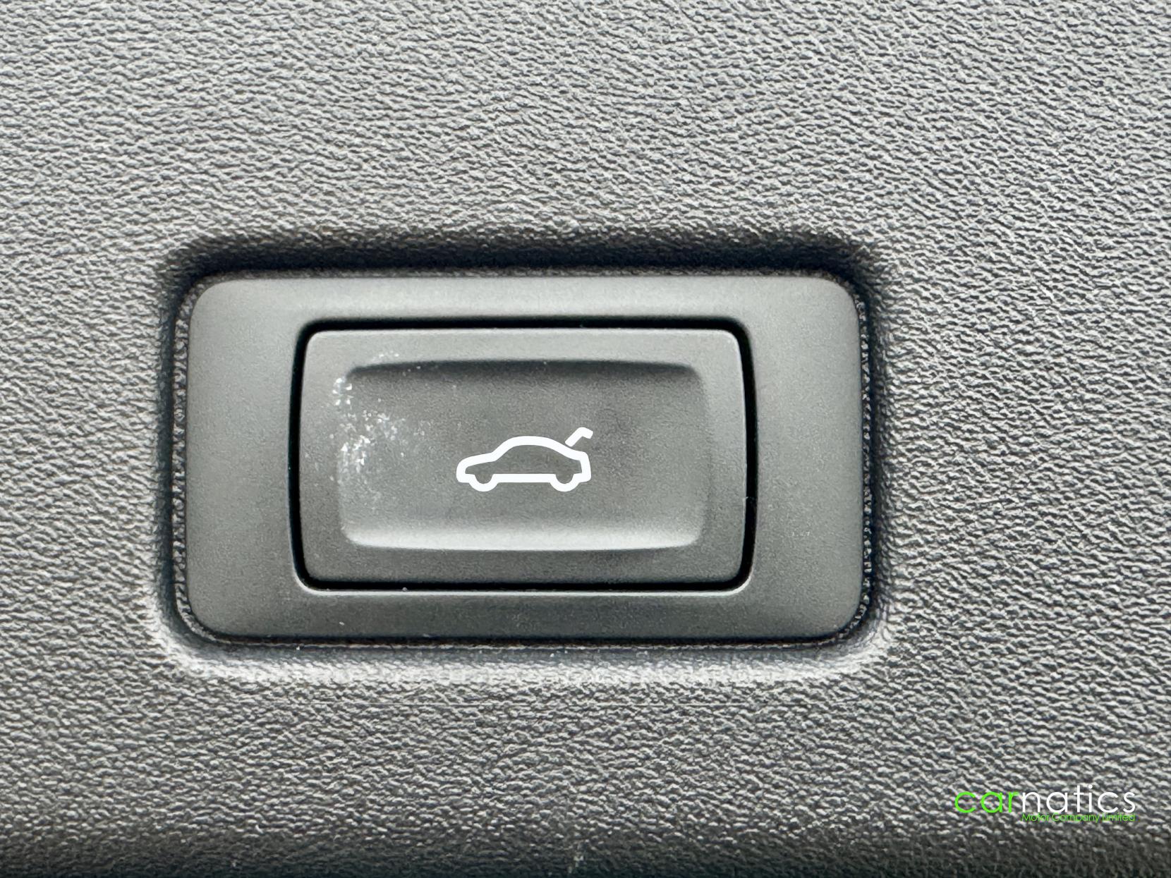 Audi Q4 e-tron 35 S line SUV 5dr Electric Auto 55kWh (170 ps)