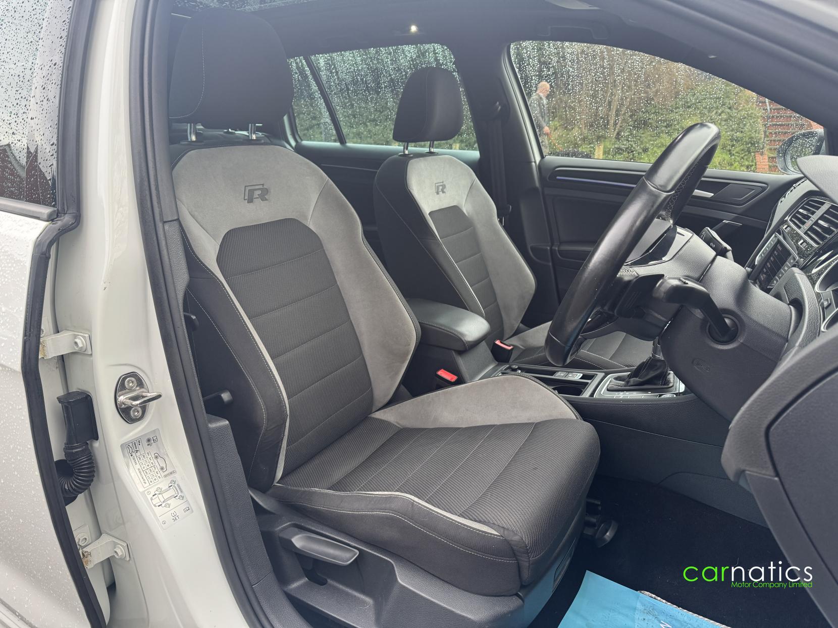 Volkswagen Golf 2.0 TSI BlueMotion Tech R Estate 5dr Petrol DSG 4MOTION Euro 6 (s/s) (300 ps)