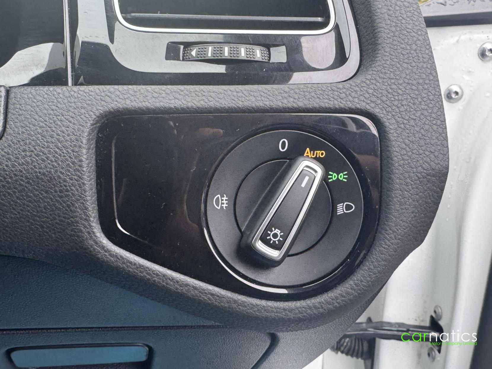 Volkswagen Golf 2.0 TSI BlueMotion Tech R Estate 5dr Petrol DSG 4MOTION Euro 6 (s/s) (300 ps)