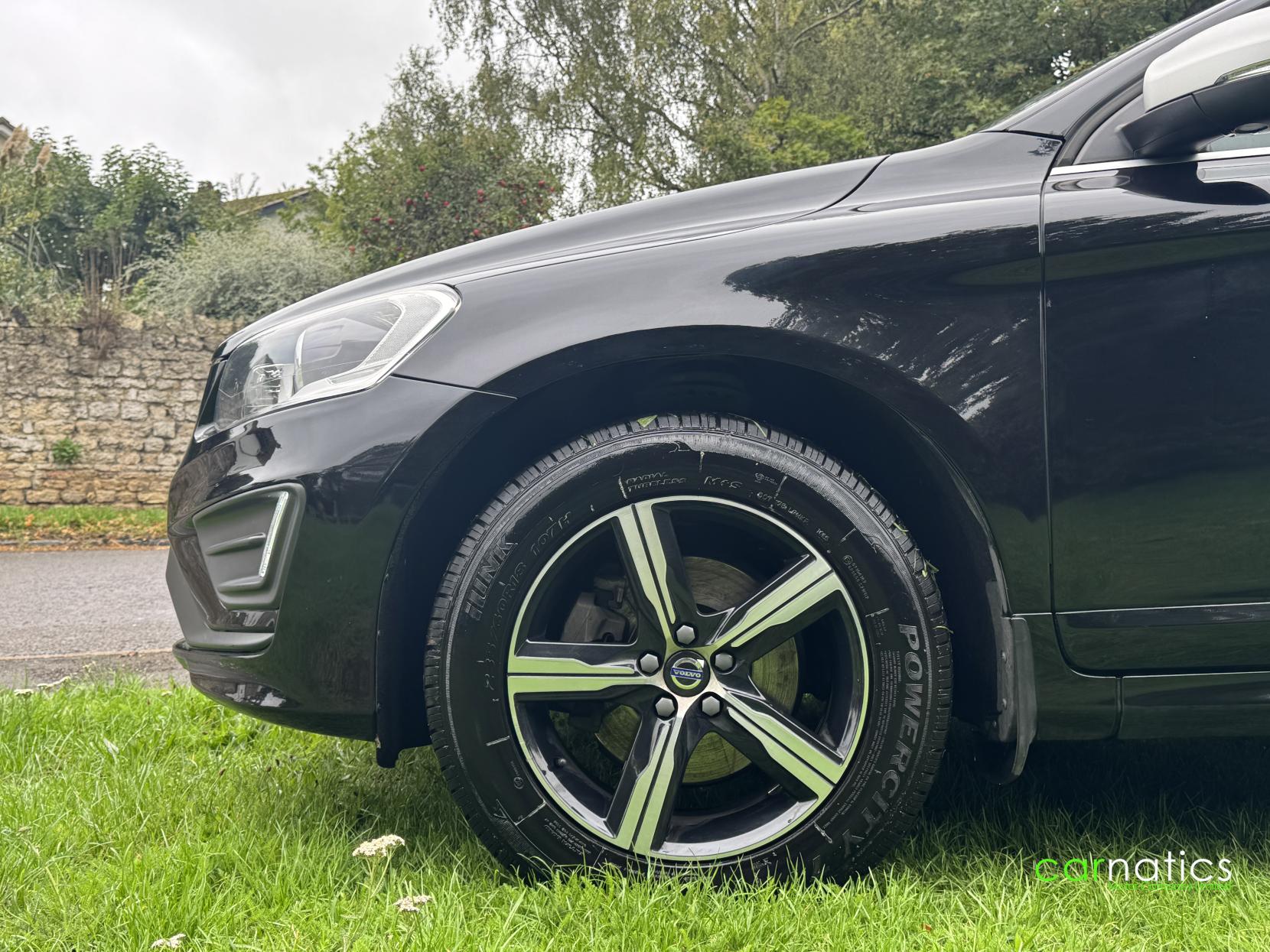 Volvo XC60 2.4 D5 R-Design Lux Nav SUV 5dr Diesel Auto AWD Euro 6 (s/s) (220 ps)
