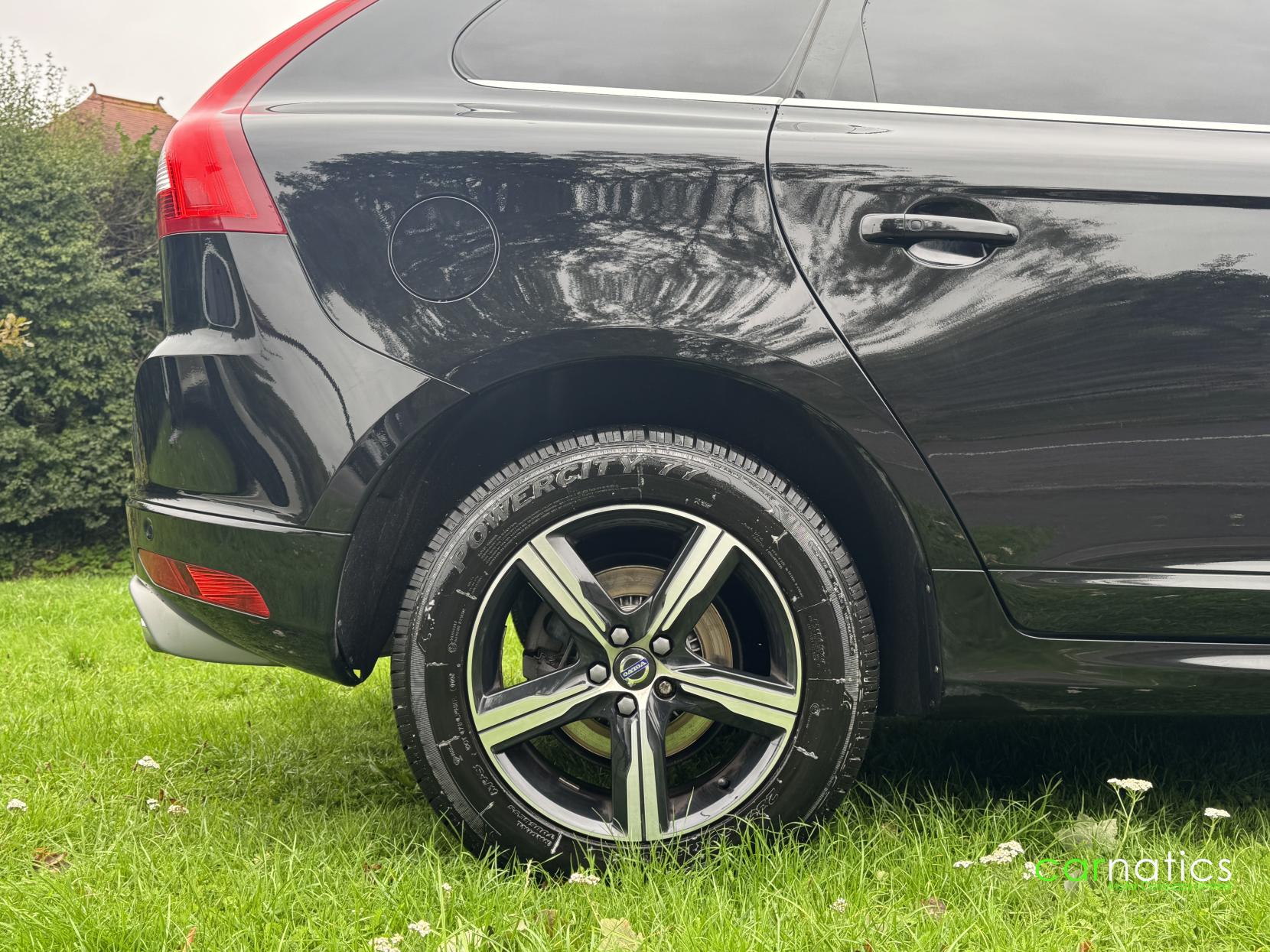 Volvo XC60 2.4 D5 R-Design Lux Nav SUV 5dr Diesel Auto AWD Euro 6 (s/s) (220 ps)