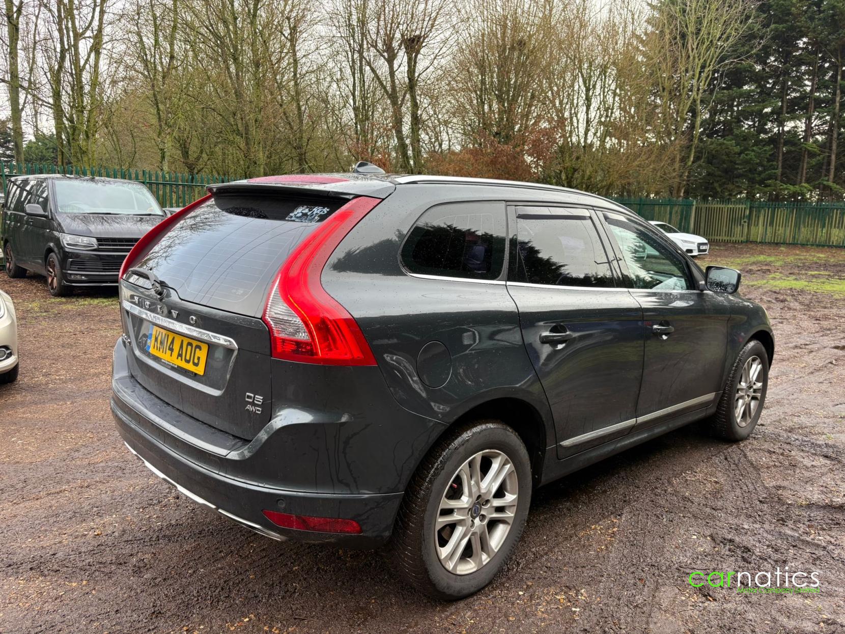 Volvo XC60 2.4 D5 SE Lux Nav SUV 5dr Diesel Geartronic AWD Euro 5 (215 ps)