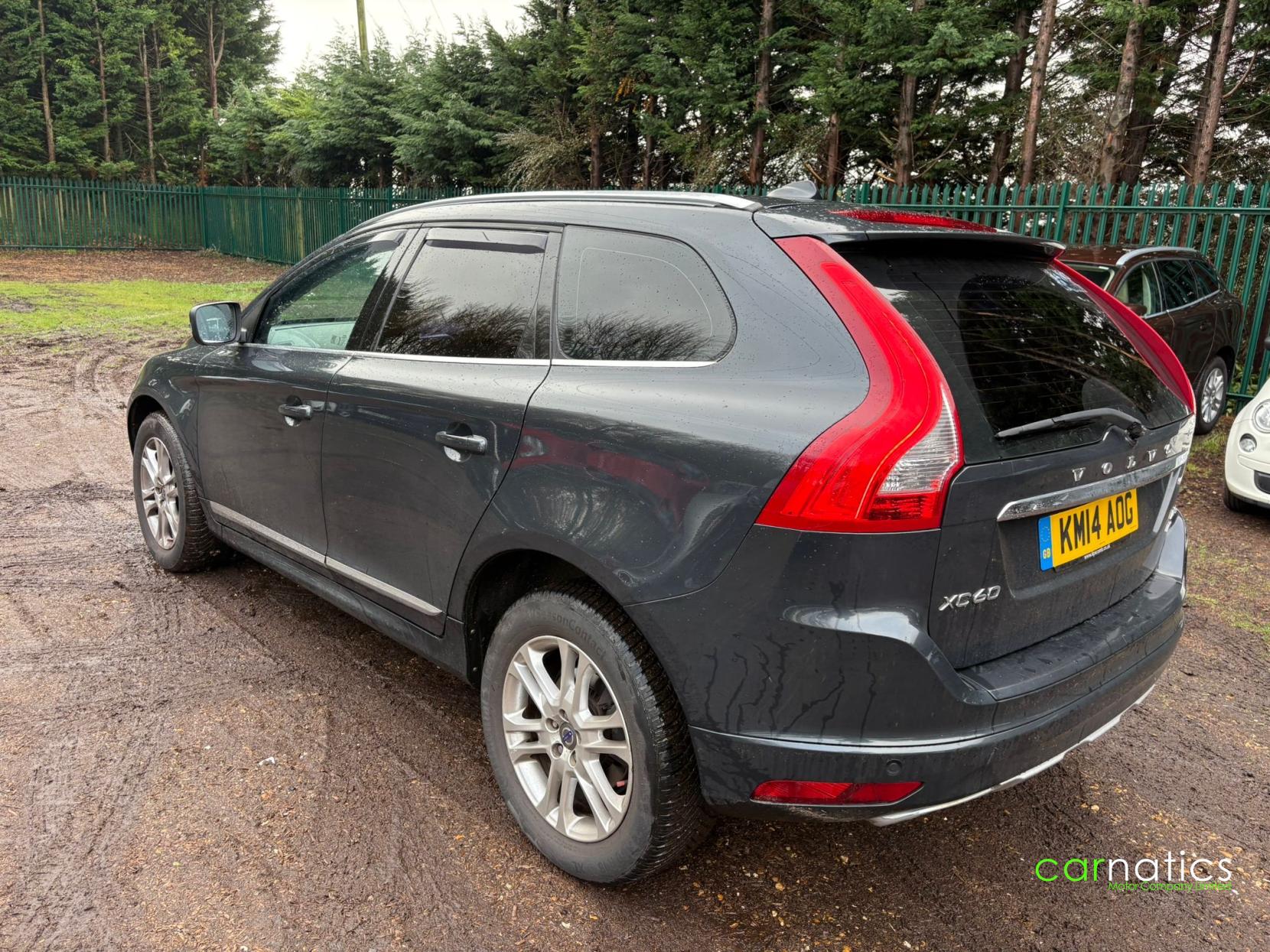 Volvo XC60 2.4 D5 SE Lux Nav SUV 5dr Diesel Geartronic AWD Euro 5 (215 ps)