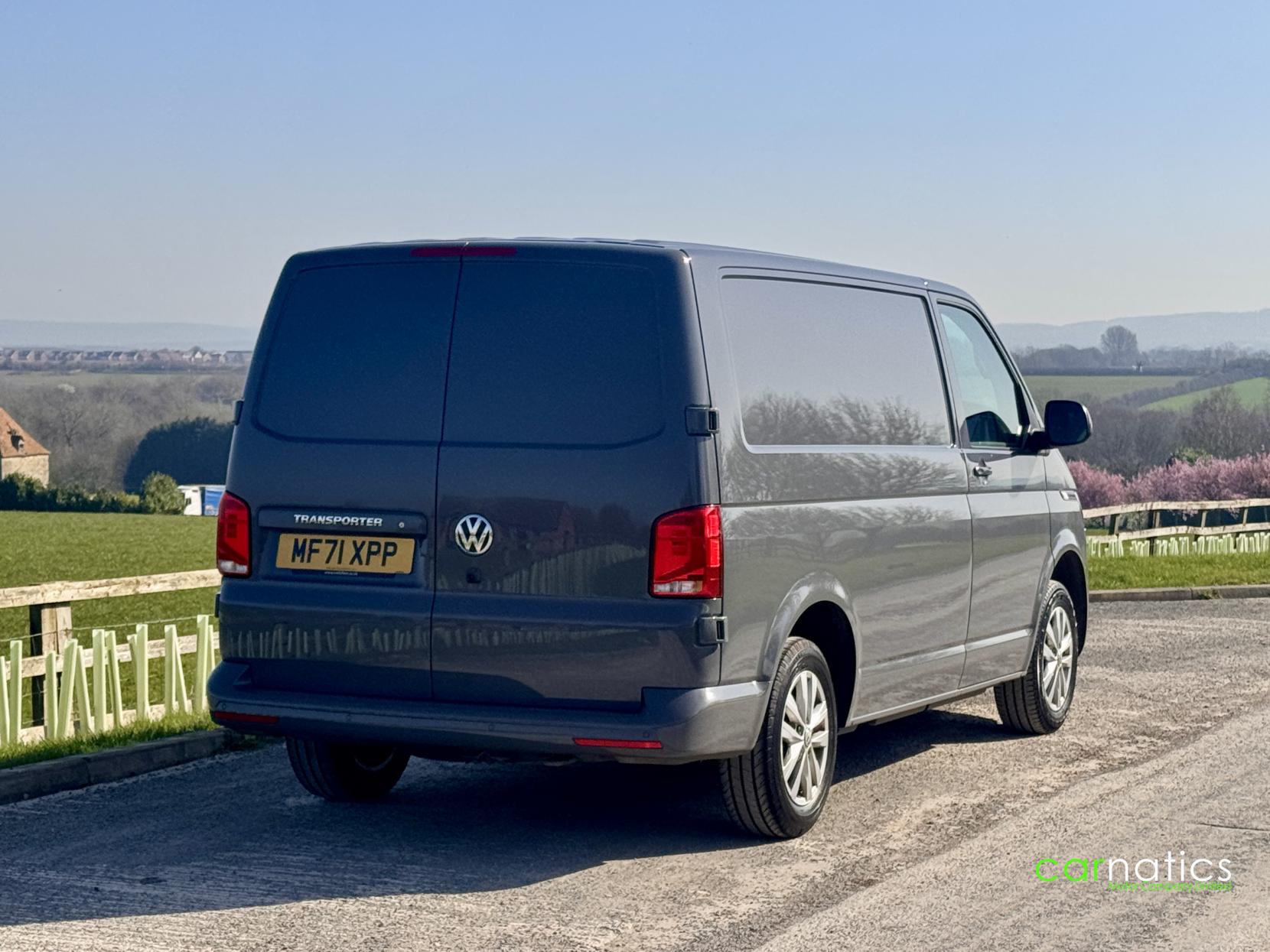 Volkswagen Transporter 2.0 TDI T30 Highline Panel Van 5dr Diesel Manual FWD SWB Euro 6 (s/s) (110 ps)