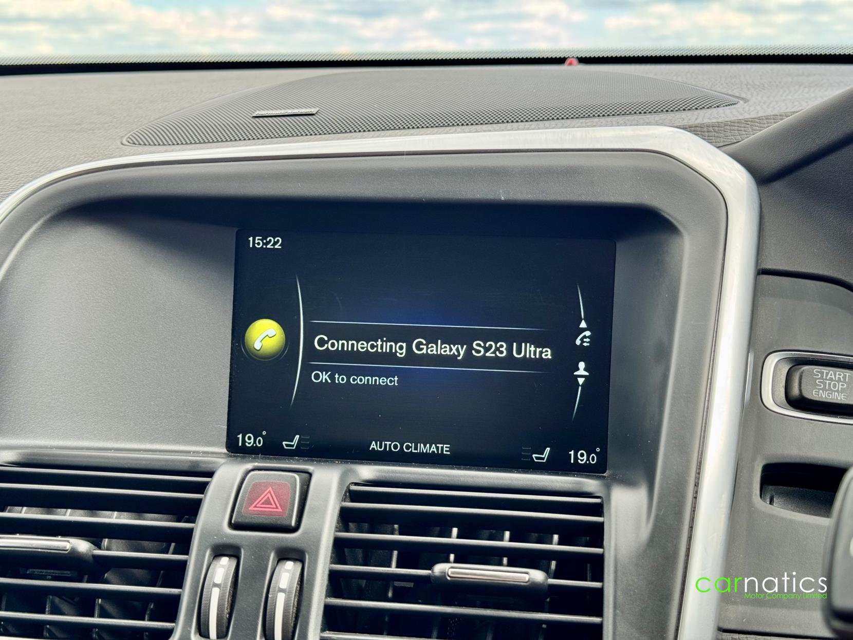 Volvo XC60 2.4 D5 R-Design Lux Nav SUV 5dr Diesel Geartronic AWD Euro 5 (215 ps)