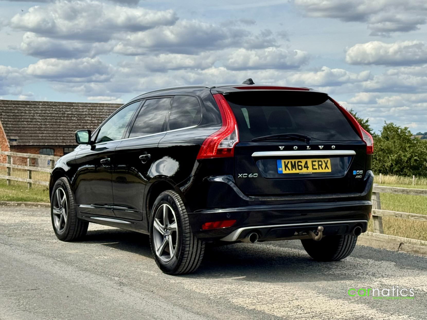 Volvo XC60 2.4 D5 R-Design Lux Nav SUV 5dr Diesel Geartronic AWD Euro 5 (215 ps)