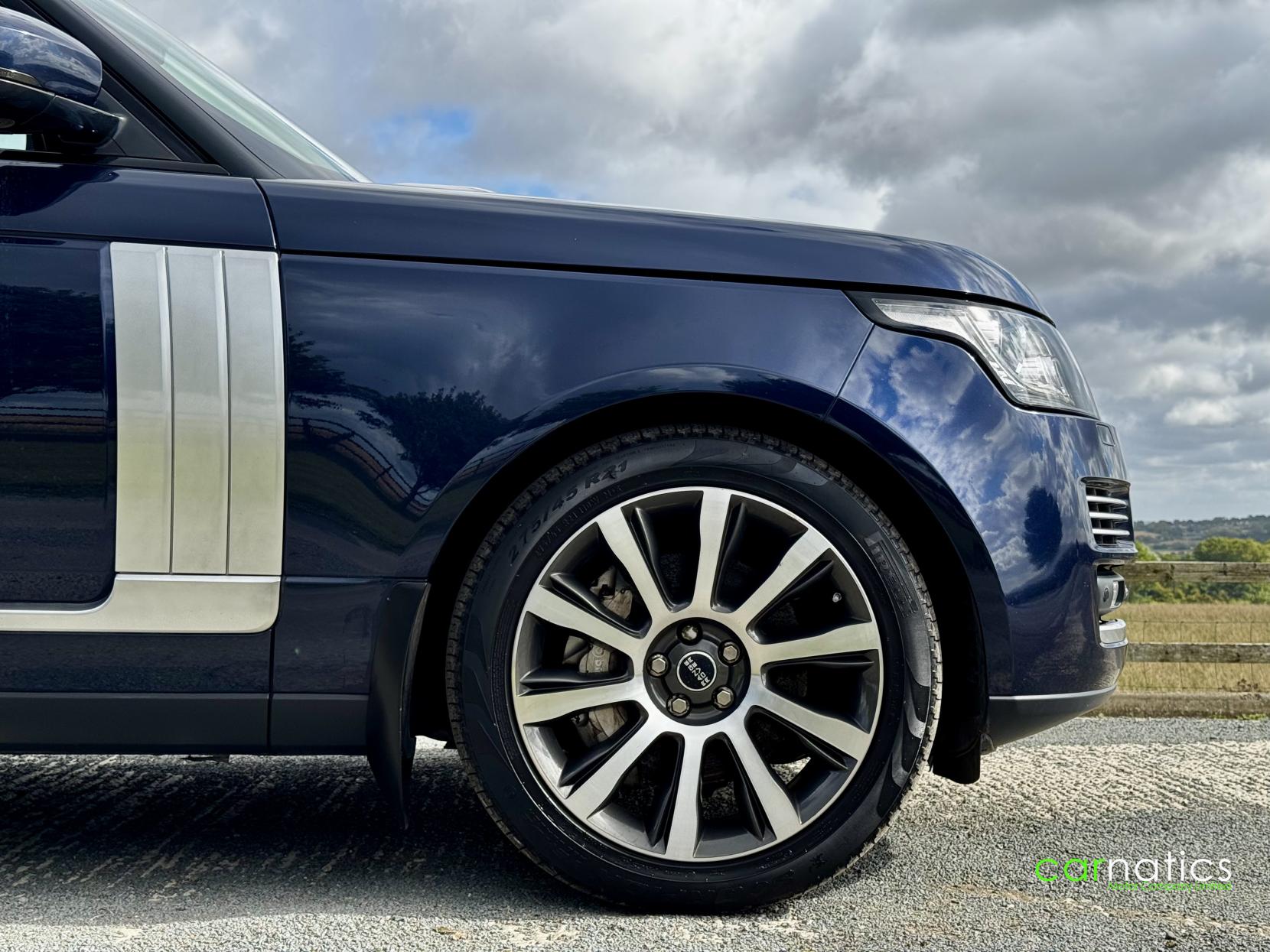Land Rover Range Rover 4.4 SD V8 Vogue SE SUV 5dr Diesel Auto 4WD Euro 5 (339 ps)