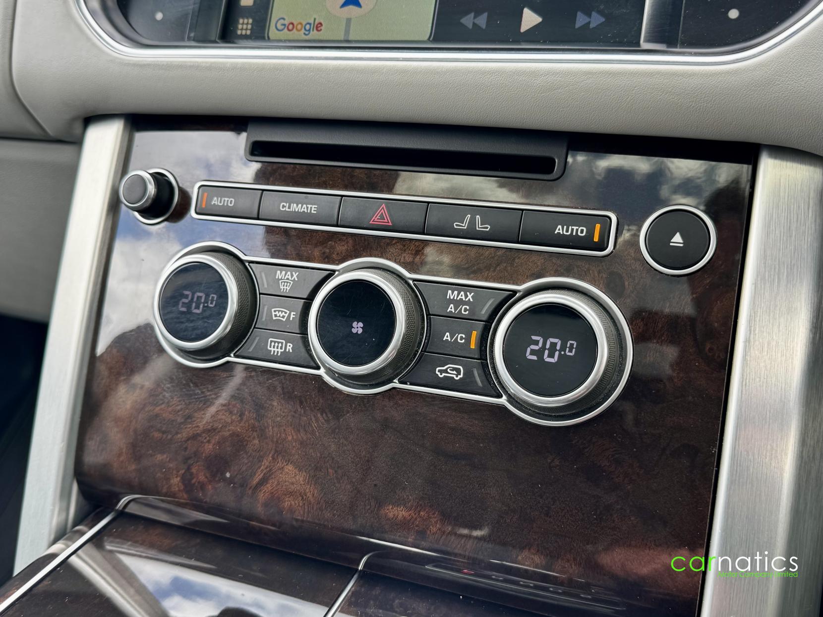 Land Rover Range Rover 4.4 SD V8 Vogue SE SUV 5dr Diesel Auto 4WD Euro 5 (339 ps)