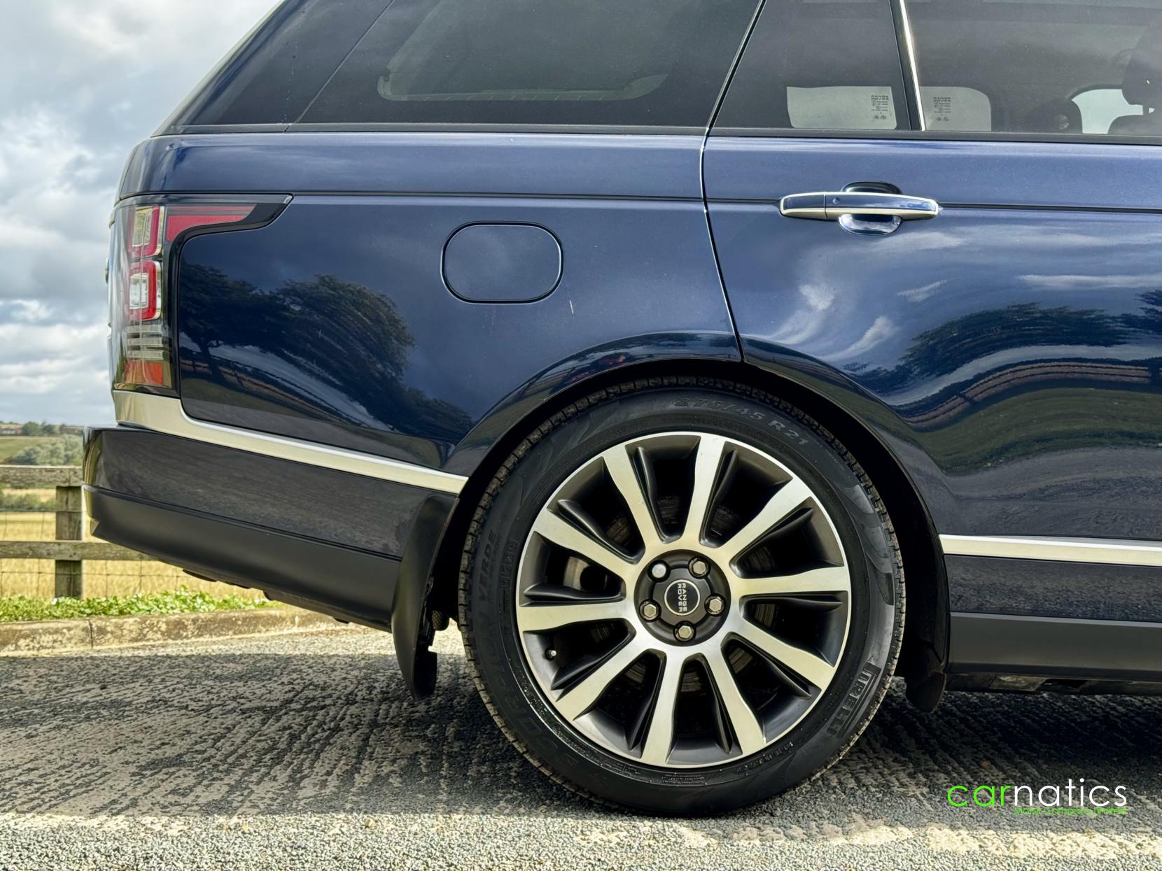 Land Rover Range Rover 4.4 SD V8 Vogue SE SUV 5dr Diesel Auto 4WD Euro 5 (339 ps)