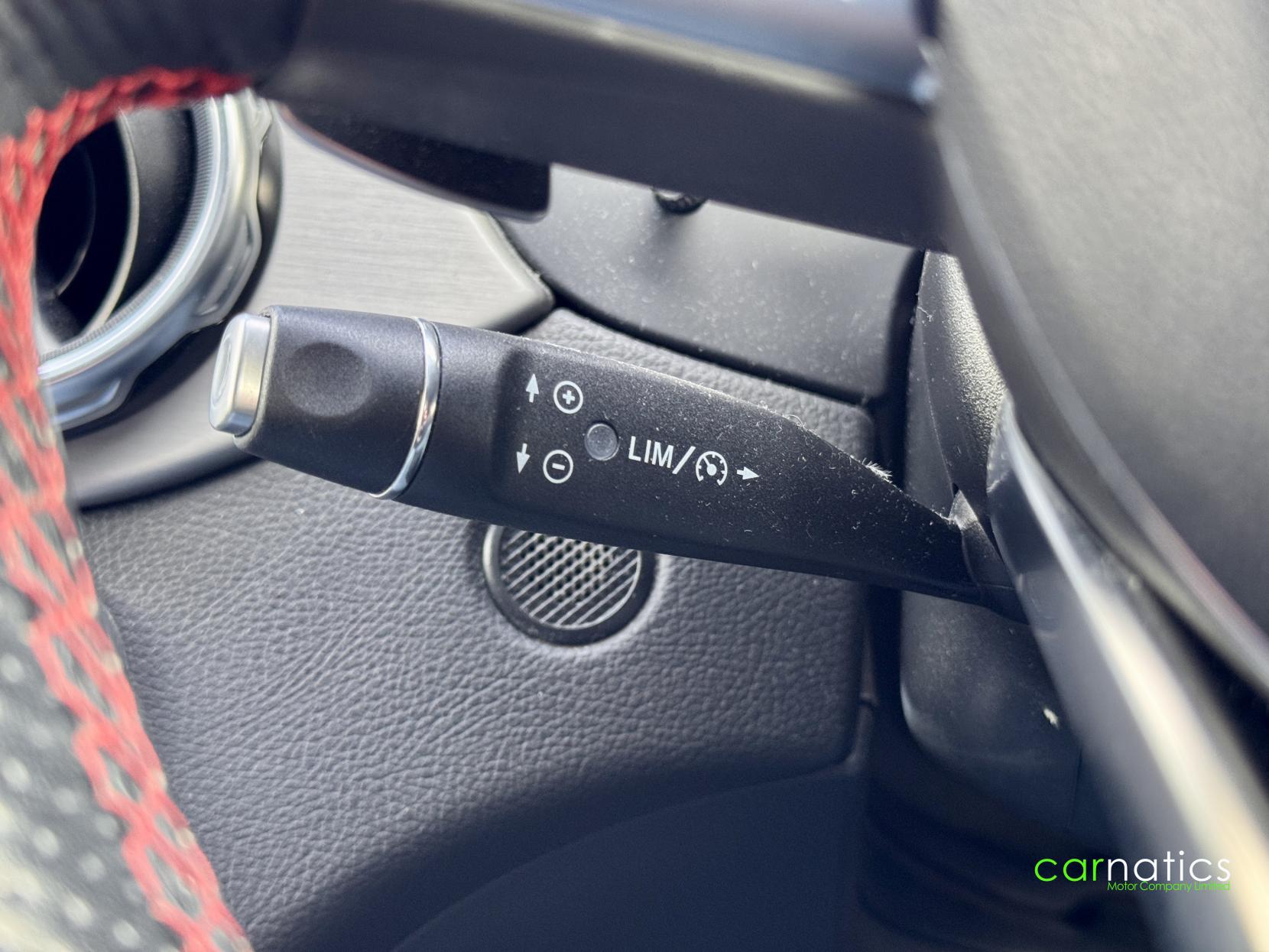 Mercedes-Benz GLA 2.1 GLA200d AMG Line SUV 5dr Diesel 7G-DCT Euro 6 (s/s) (136 ps)