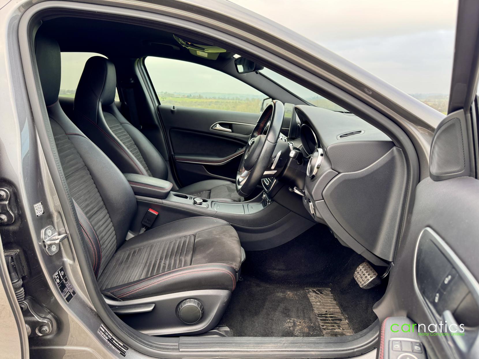 Mercedes-Benz GLA 2.1 GLA200d AMG Line SUV 5dr Diesel 7G-DCT Euro 6 (s/s) (136 ps)