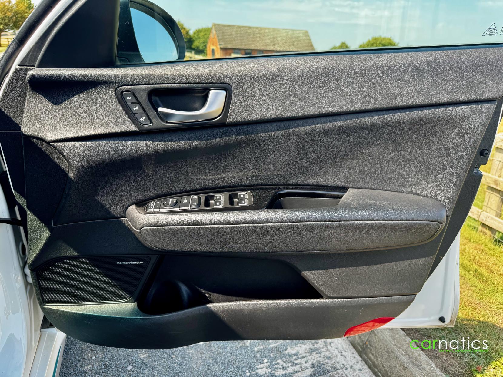 Kia Optima 2.0h GDi 9.8kWh Saloon 4dr Petrol Plug-in Hybrid Auto Euro 6 (202 bhp)
