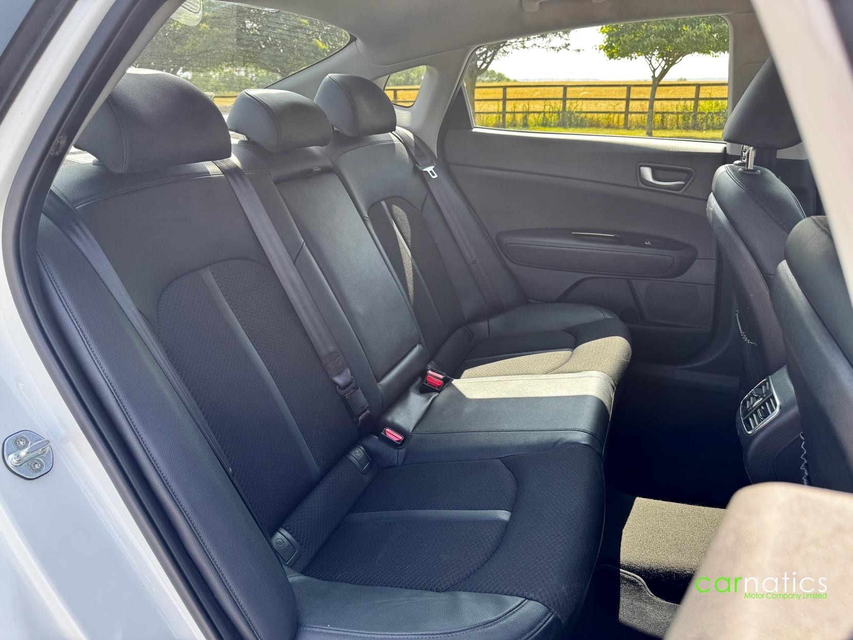 Kia Optima 2.0h GDi 9.8kWh Saloon 4dr Petrol Plug-in Hybrid Auto Euro 6 (202 bhp)