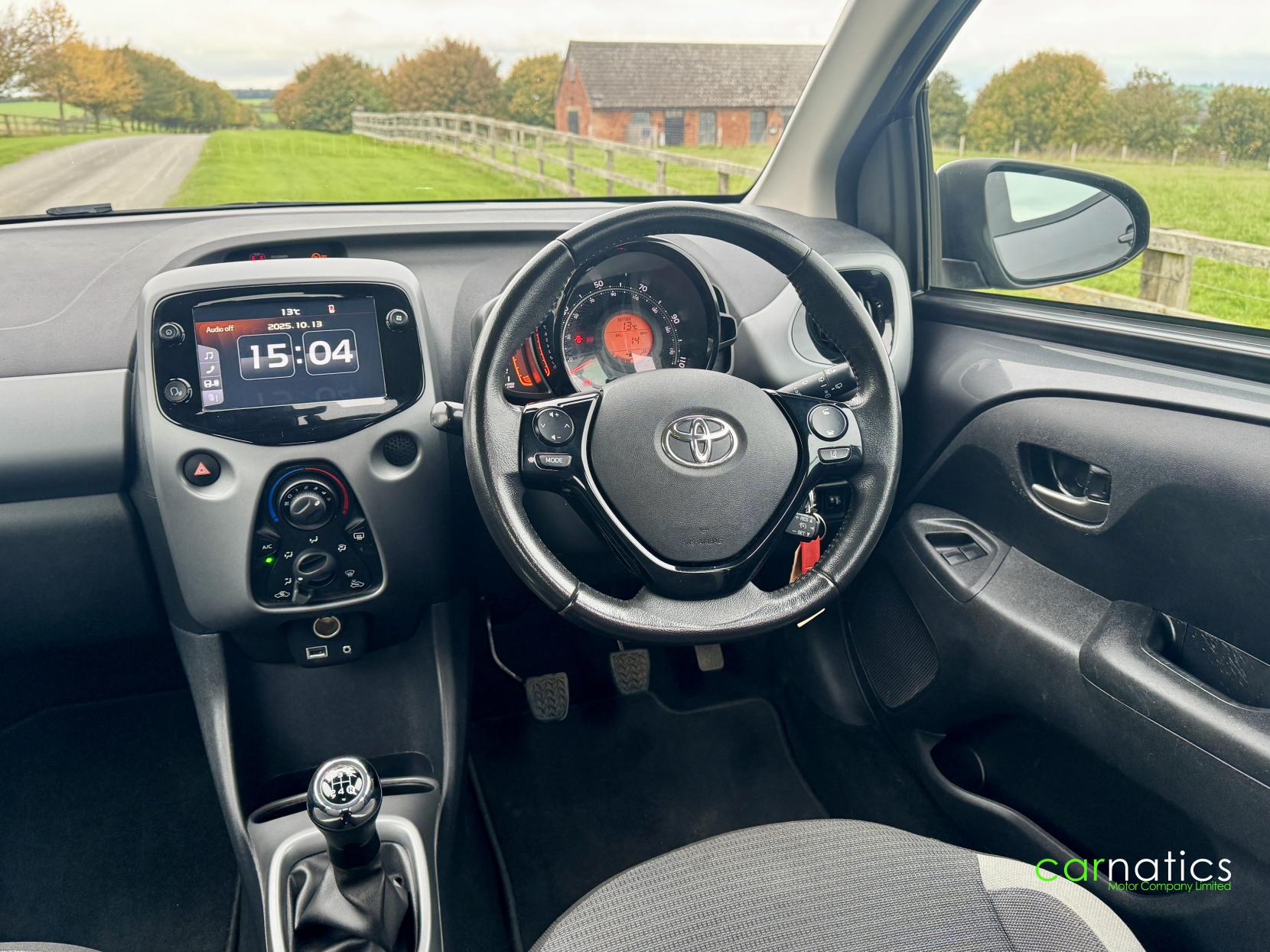 Toyota AYGO 1.0 VVT-i x-play Hatchback 5dr Petrol Manual Euro 6 (s/s) (71 ps)