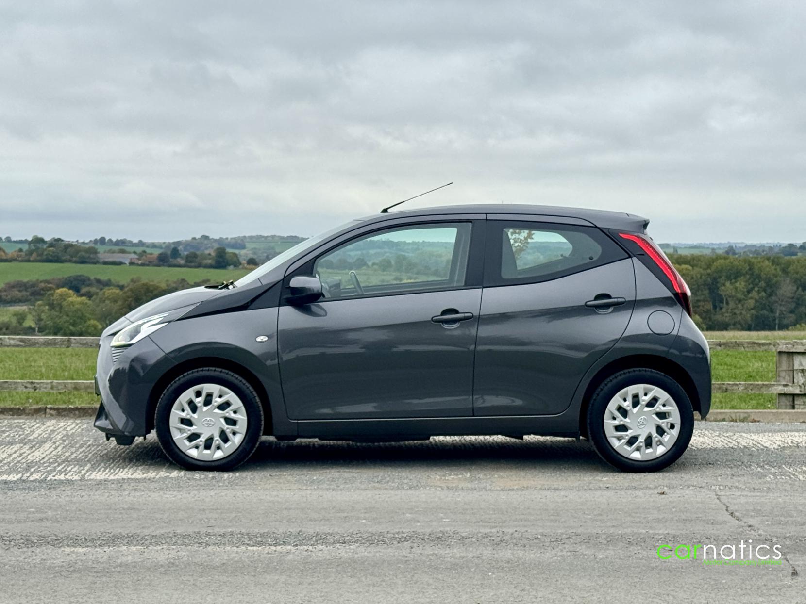 Toyota AYGO 1.0 VVT-i x-play Hatchback 5dr Petrol Manual Euro 6 (s/s) (71 ps)