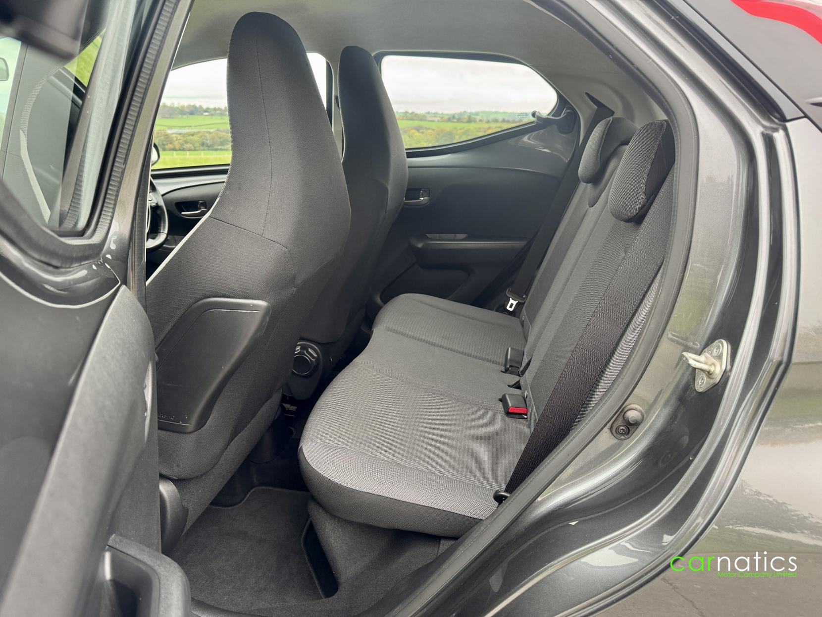 Toyota AYGO 1.0 VVT-i x-play Hatchback 5dr Petrol Manual Euro 6 (s/s) (71 ps)