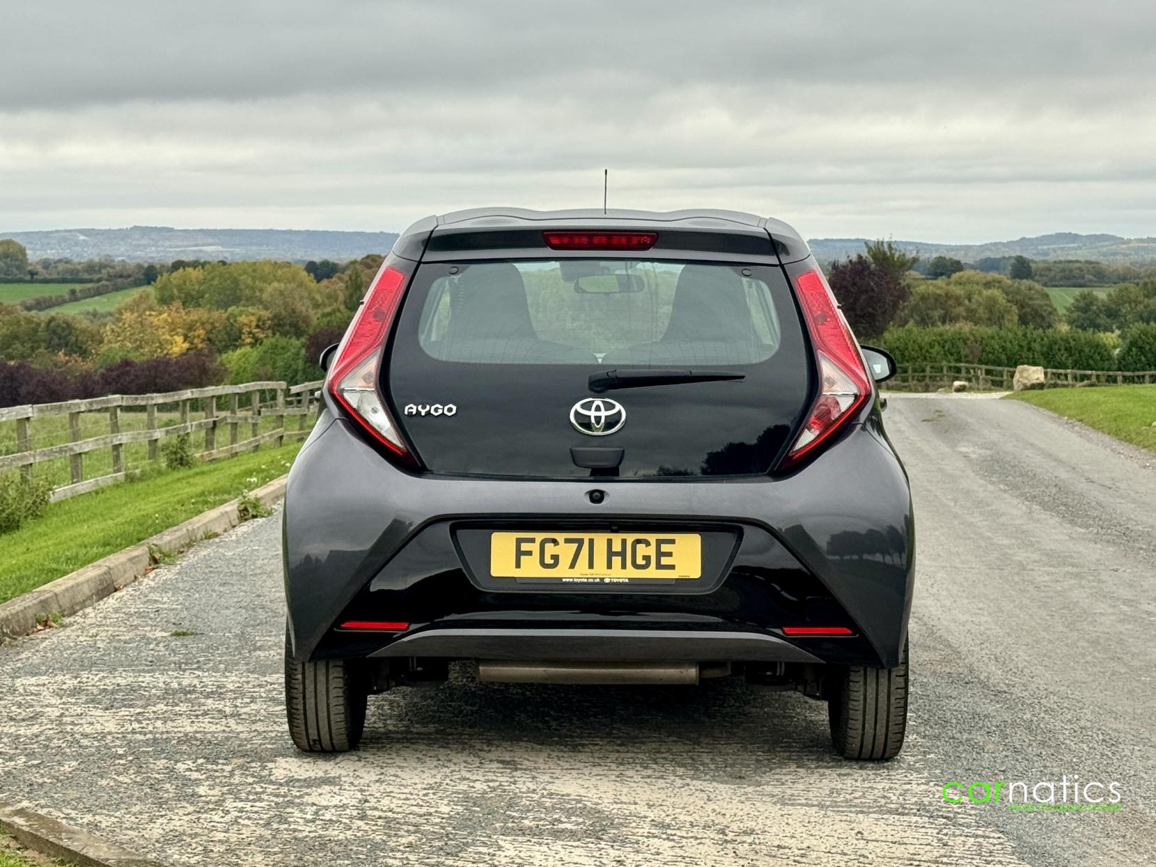 Toyota AYGO 1.0 VVT-i x-play Hatchback 5dr Petrol Manual Euro 6 (s/s) (71 ps)
