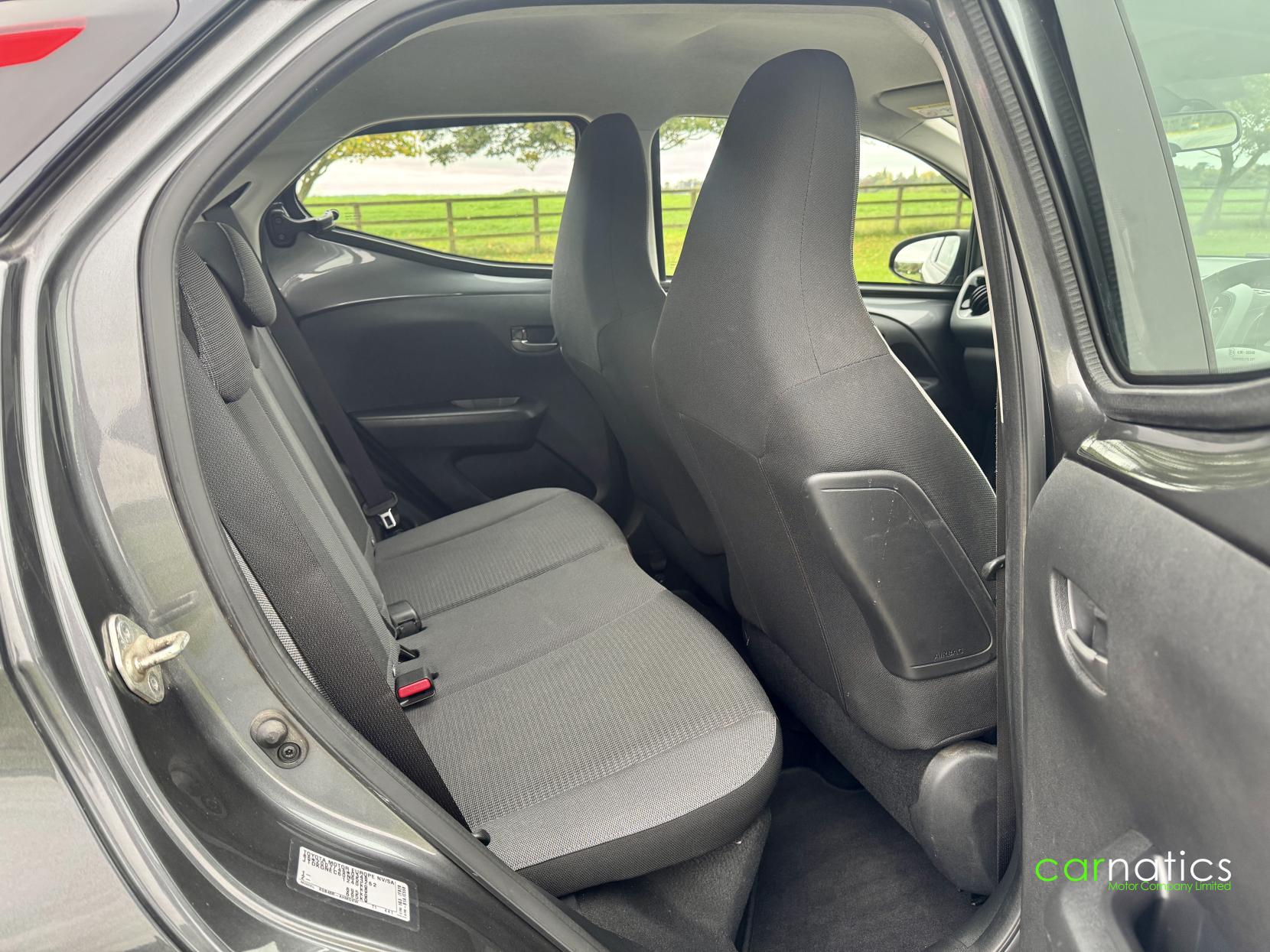 Toyota AYGO 1.0 VVT-i x-play Hatchback 5dr Petrol Manual Euro 6 (s/s) (71 ps)