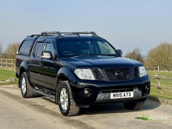 Nissan Navara 2.5 dCi Tekna Pickup Double Cab 4dr Diesel Auto 4WD Euro 5 (190 ps)