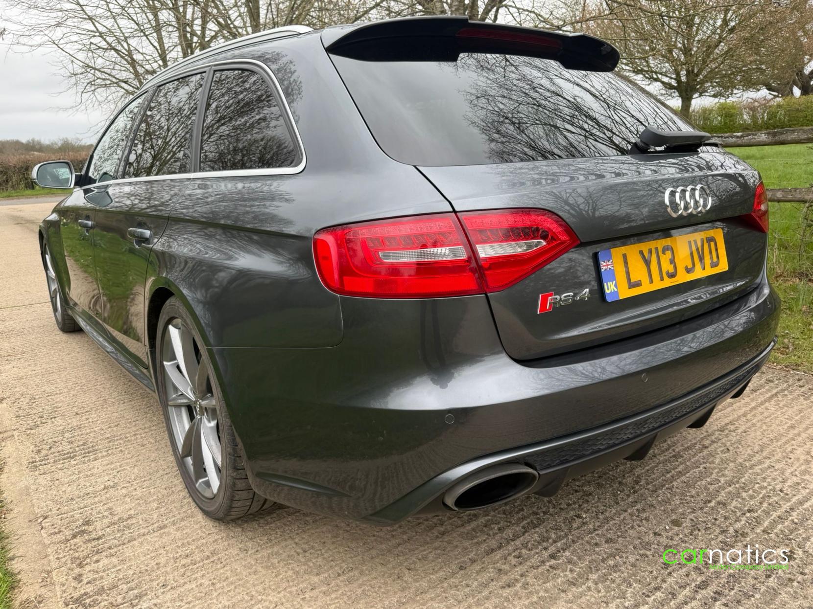 Audi RS4 Avant 4.2 FSI V8 Estate 5dr Petrol S Tronic quattro Euro 5 (450 ps)