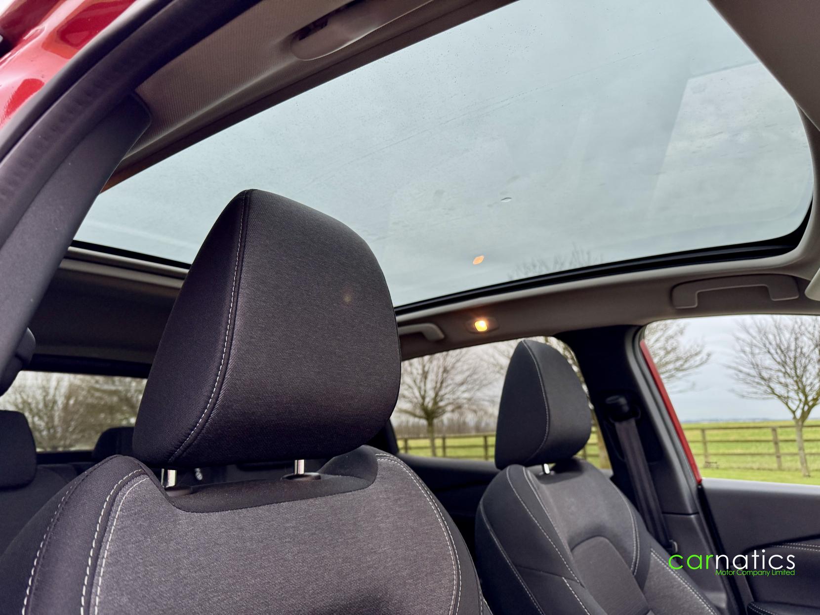 Nissan Qashqai 1.3 DIG-T MHEV N-Connecta SUV 5dr Petrol Hybrid XTRON Euro 6 (s/s) (158 ps)