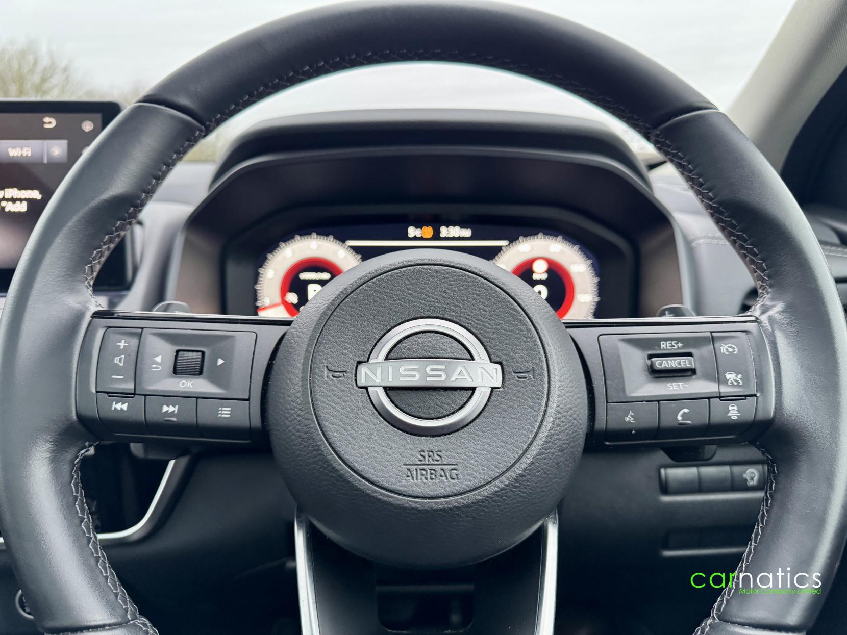 Nissan Qashqai 1.3 DIG-T MHEV N-Connecta SUV 5dr Petrol Hybrid XTRON Euro 6 (s/s) (158 ps)