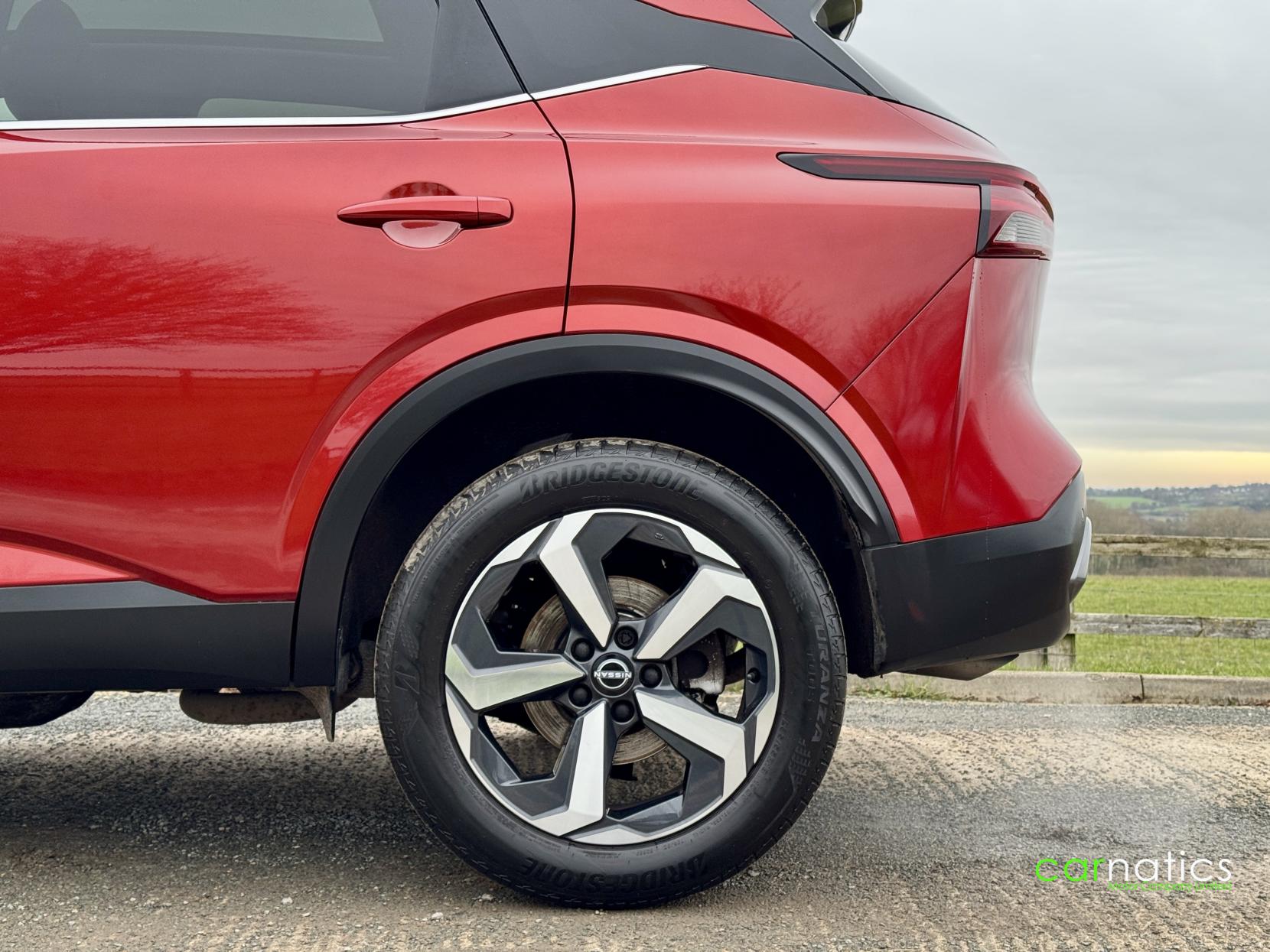 Nissan Qashqai 1.3 DIG-T MHEV N-Connecta SUV 5dr Petrol Hybrid XTRON Euro 6 (s/s) (158 ps)