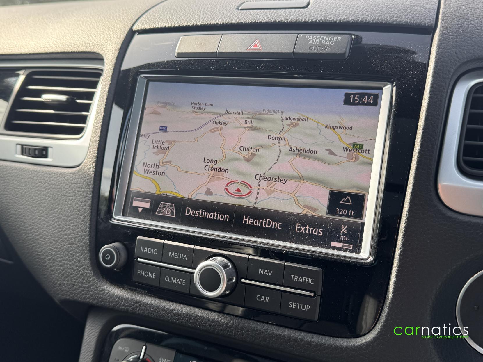 Volkswagen Touareg 3.0 TDI V6 BlueMotion Tech R-Line SUV 5dr Diesel Tiptronic 4WD Euro 5 (s/s) (245 ps)