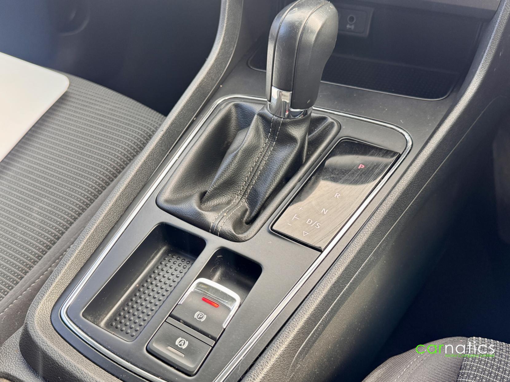 SEAT Leon 1.6 TDI SE Dynamic ST 5dr Diesel DSG Euro 6 (s/s) (115 ps)